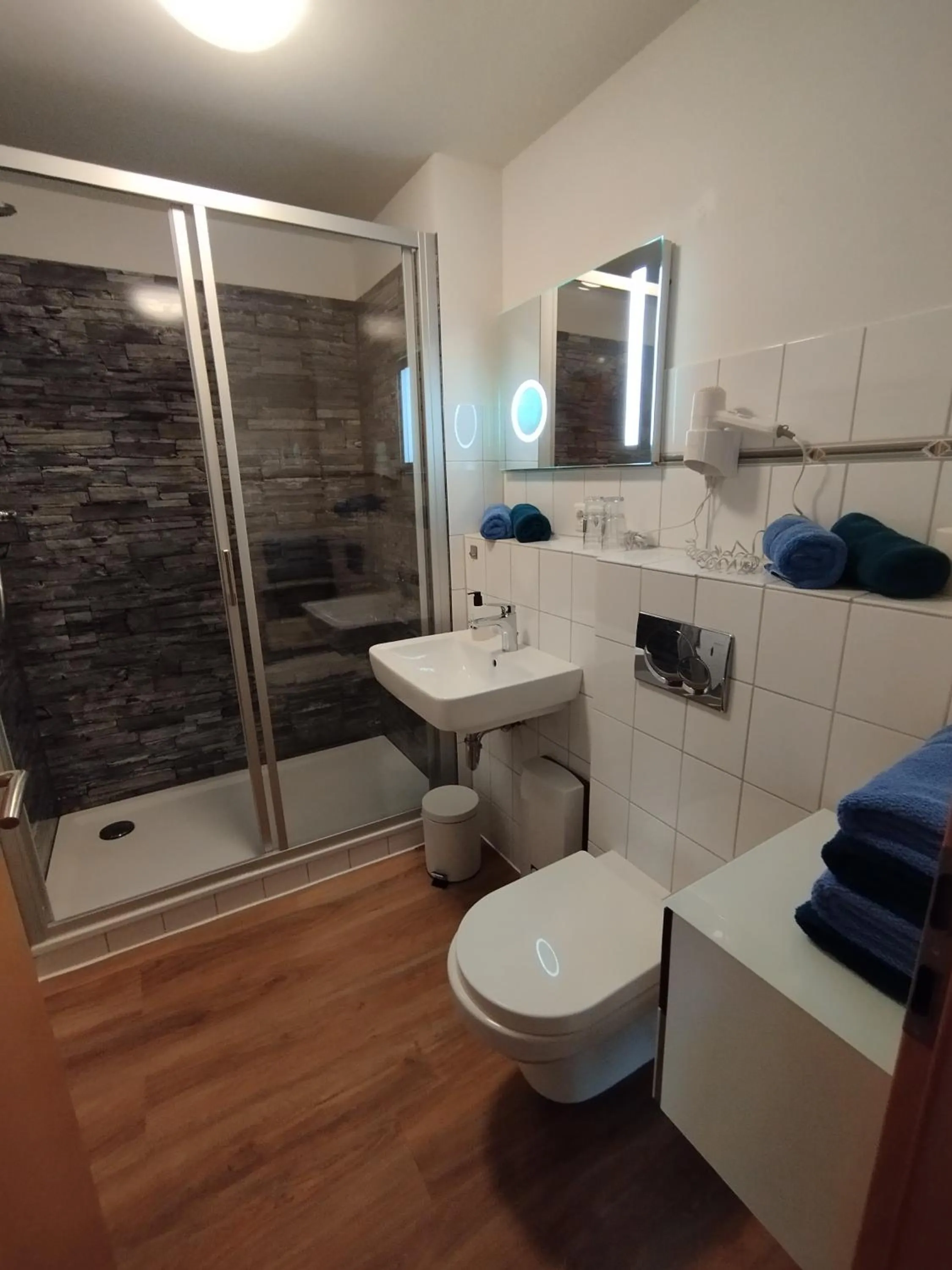 Bathroom in Landhaus Hammoor Stieper Gastronomie GmbH