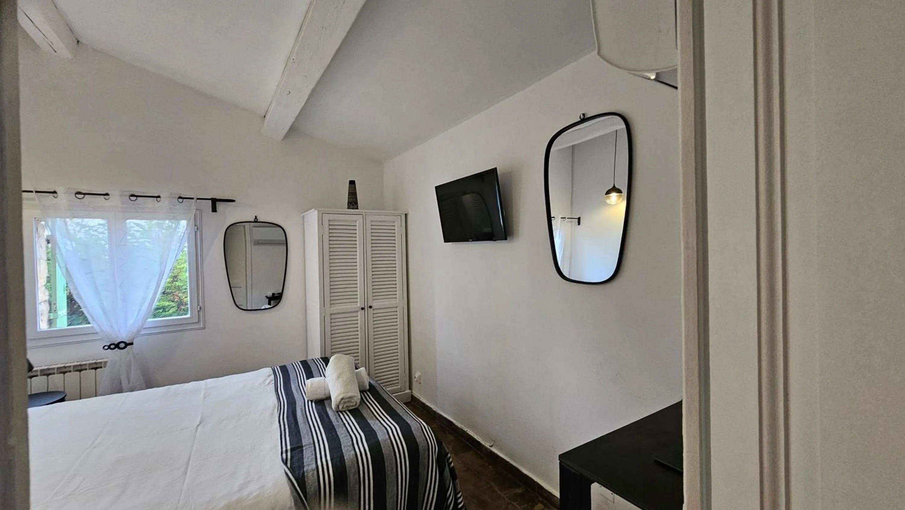 Bed in Mas au Cœur de La Provence & SPA