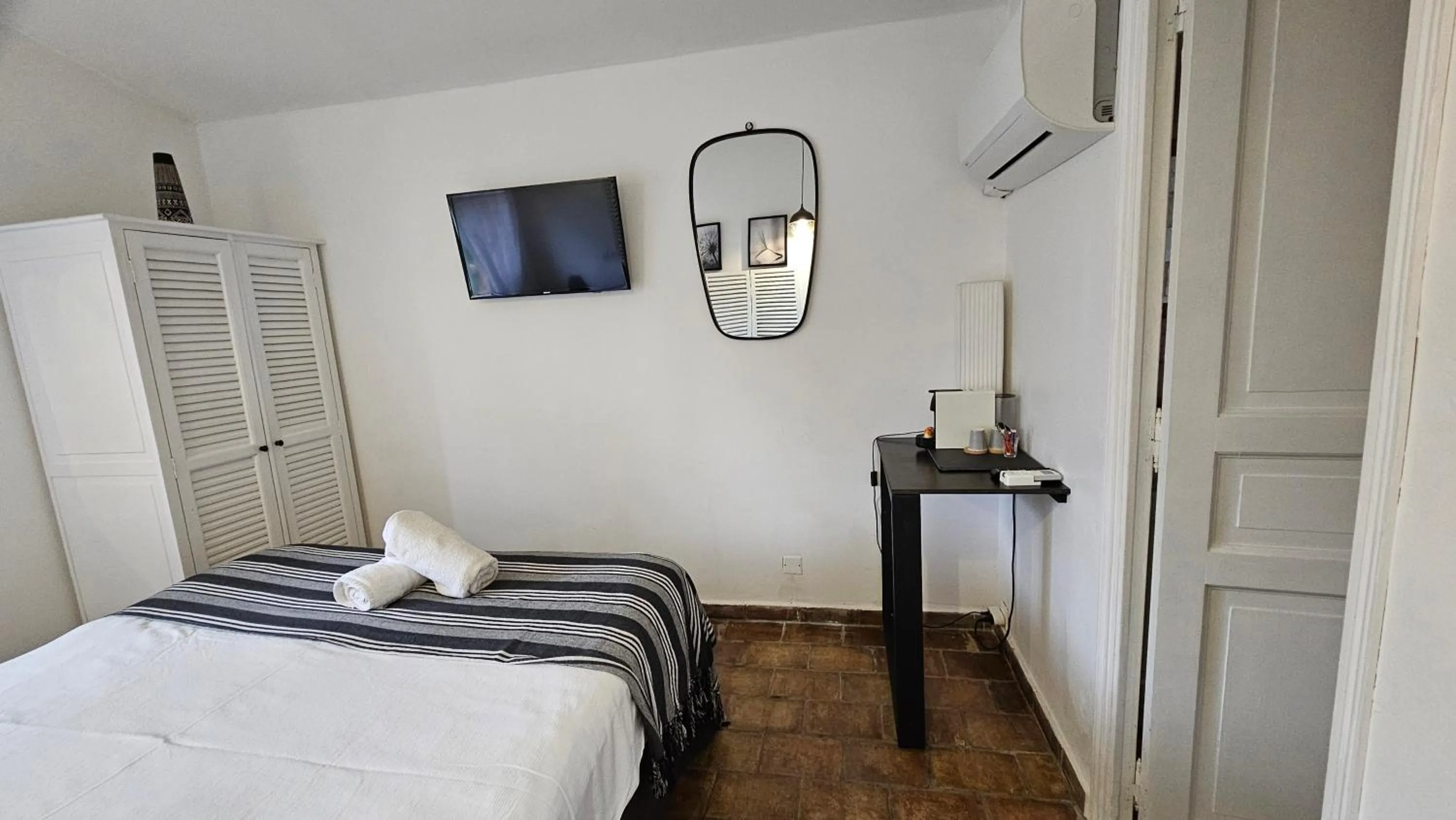 Bed in Mas au Cœur de La Provence & SPA