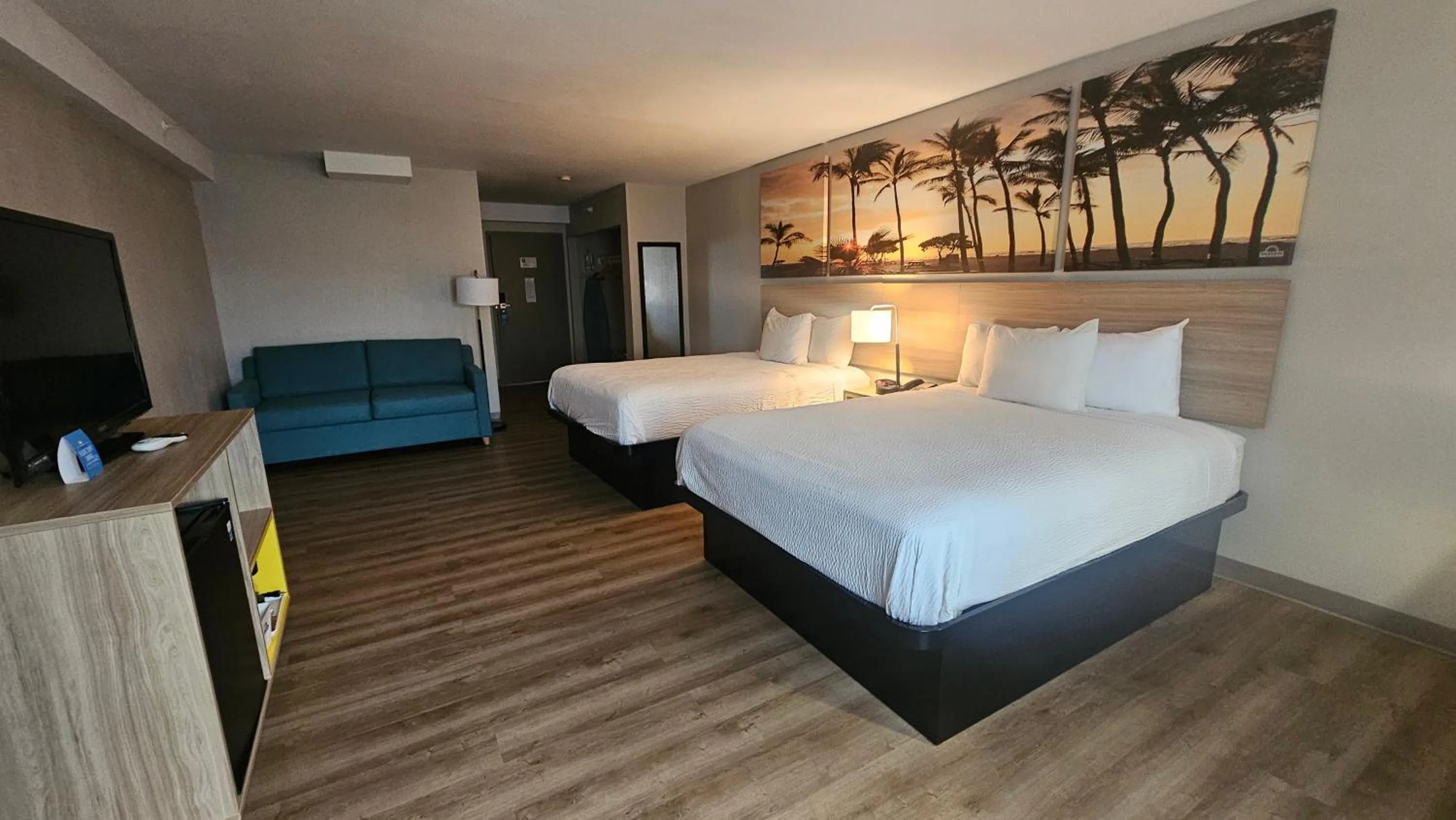 Bed in Days Inn & Suites by Wyndham Artesia