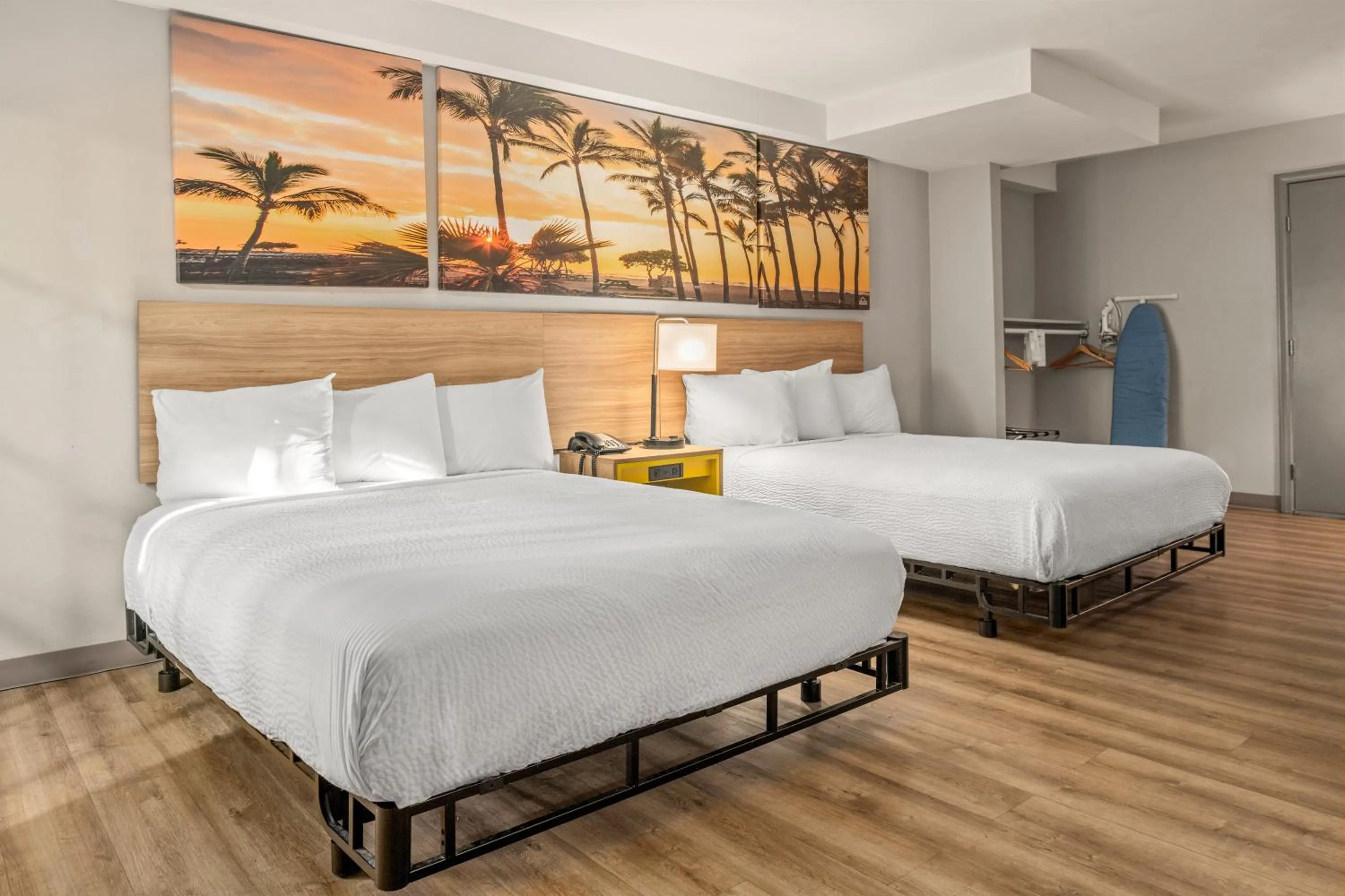 Bedroom, Bed in Days Inn & Suites by Wyndham Artesia