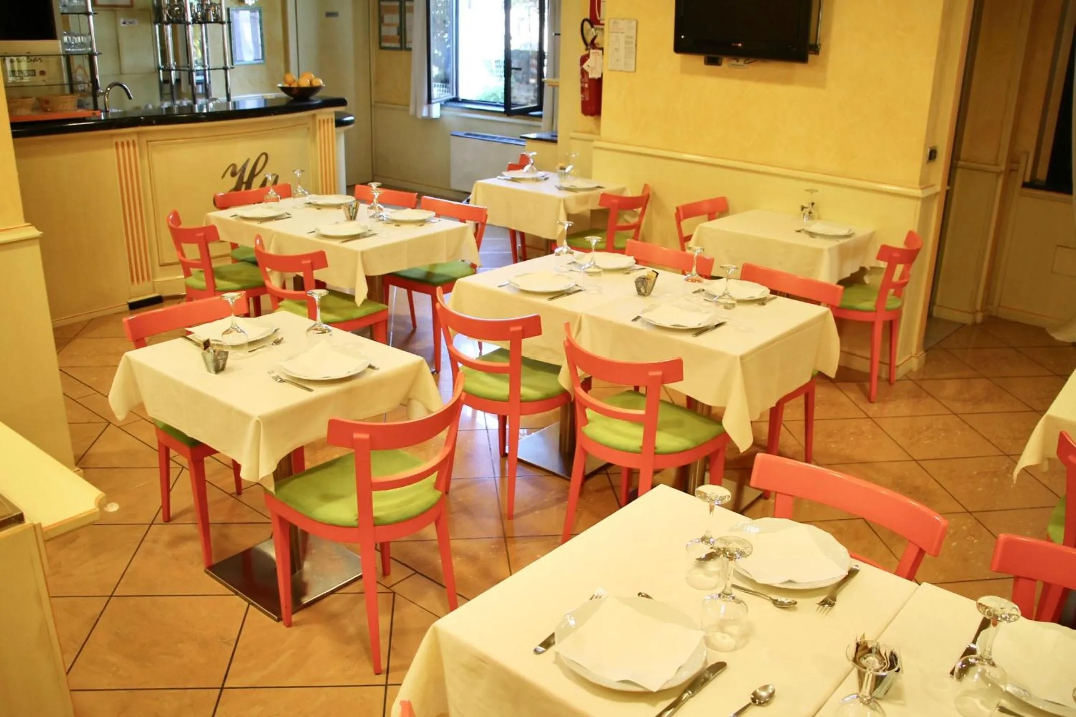 Buffet breakfast in Hotel Matteotti