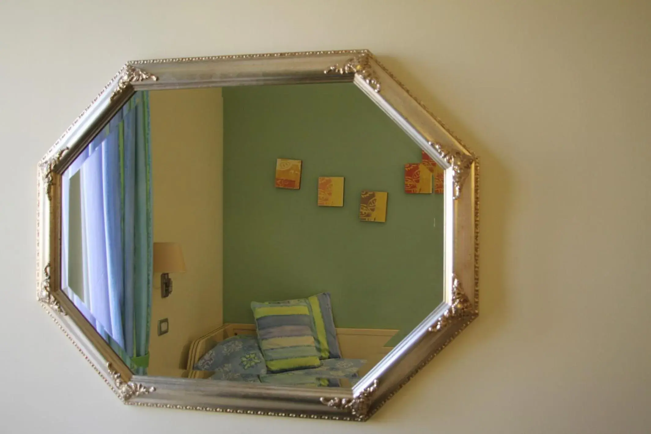 Single Room in Hotel Matteotti Single Room in Hotel Matteotti