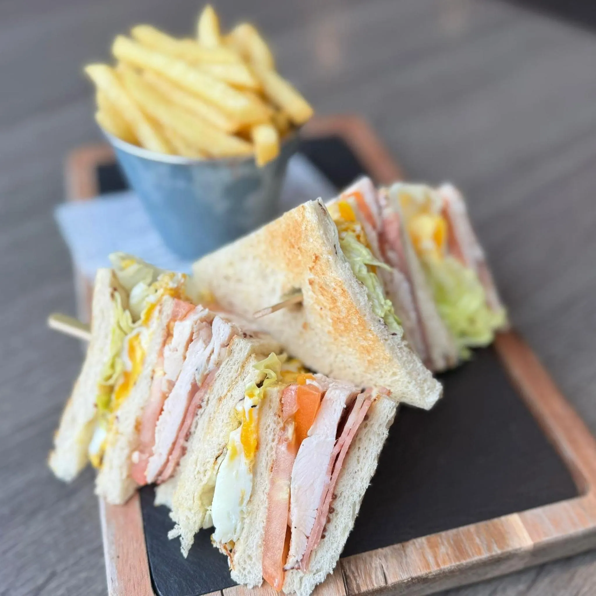 Restaurant/places to eat in Waterfront