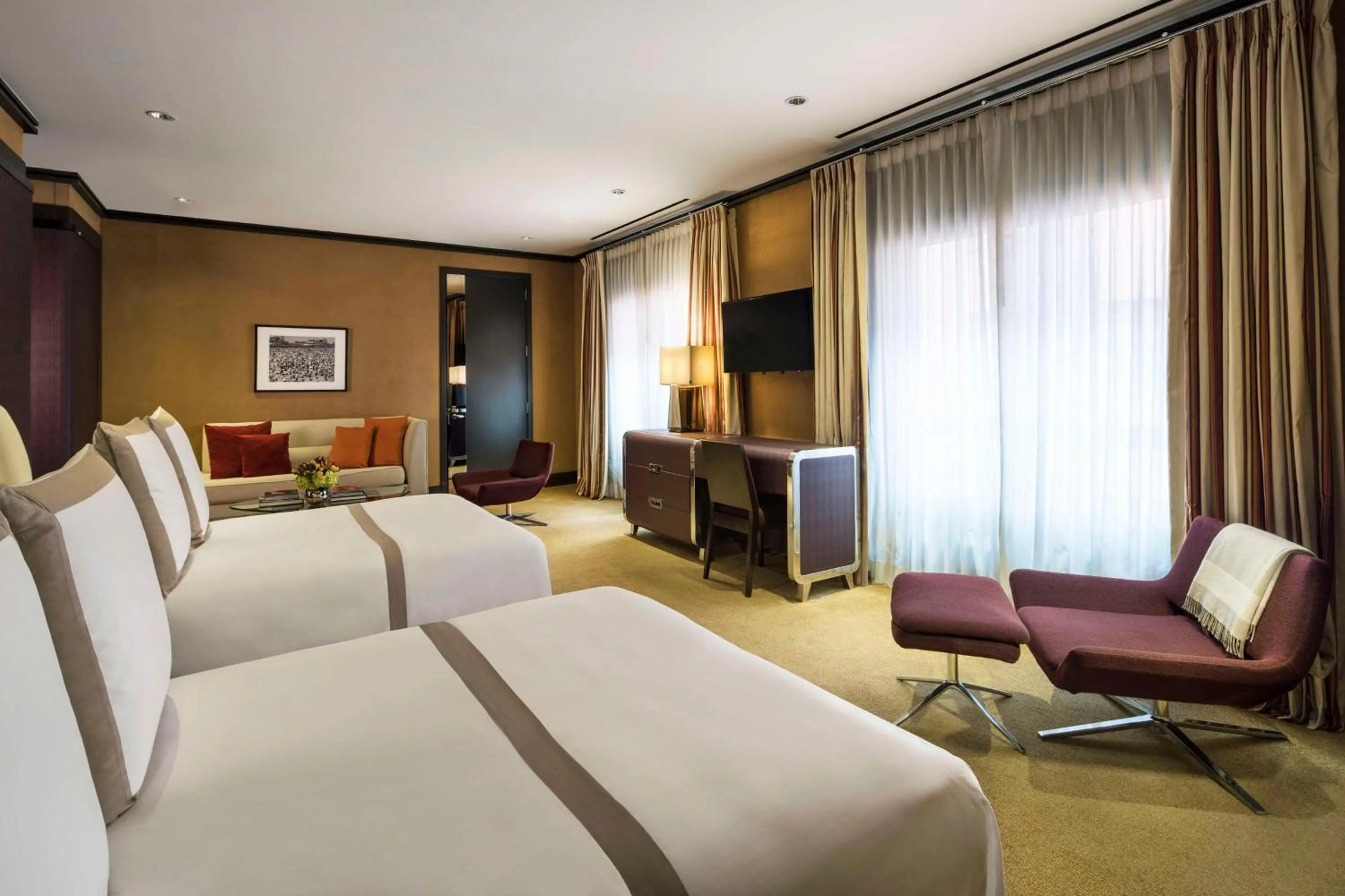 Bedroom, Bed in The Chatwal, The Unbound Collection by Hyatt