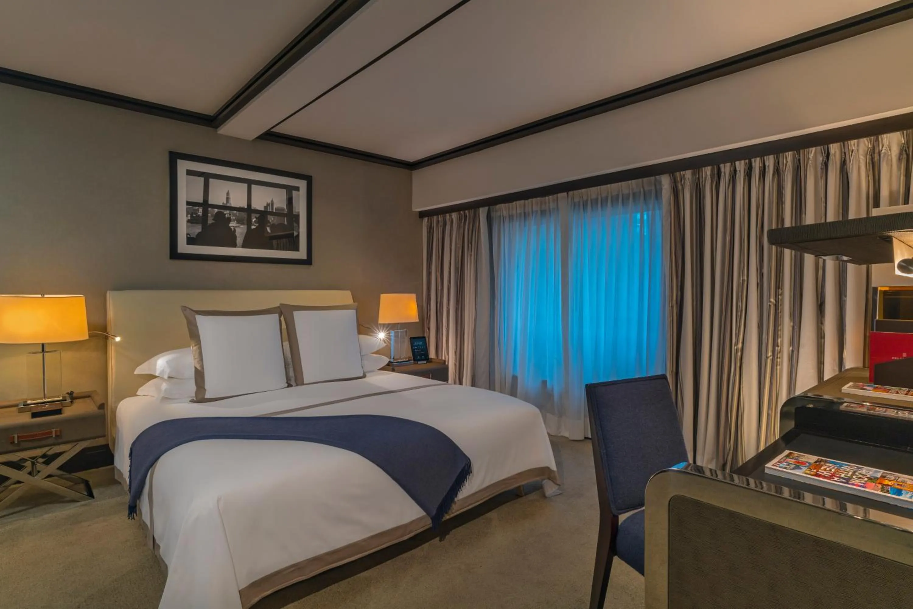 Photo of the whole room, Bed in The Chatwal, The Unbound Collection by Hyatt