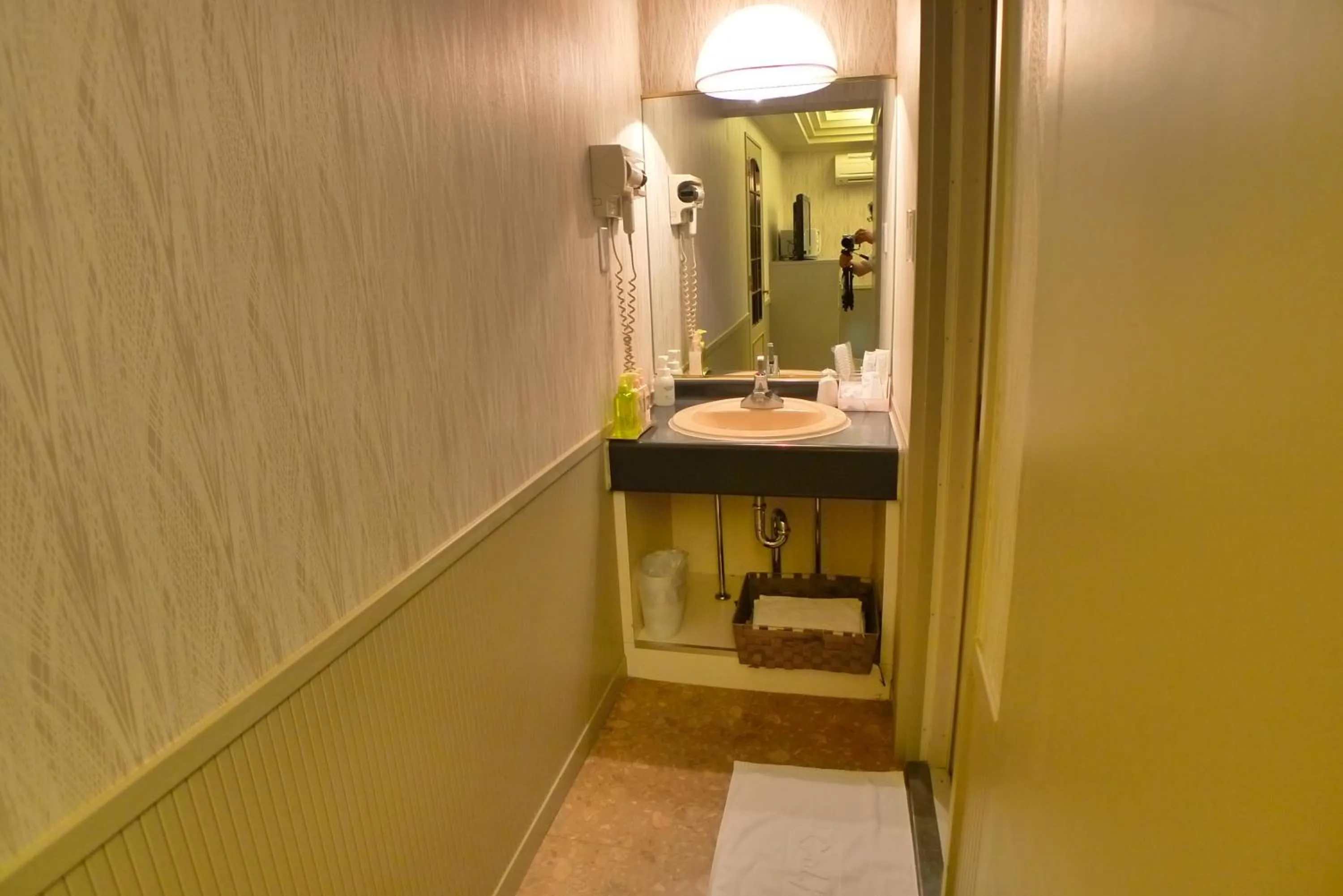 Hotel GOLF III Atsugi (Adult Only)