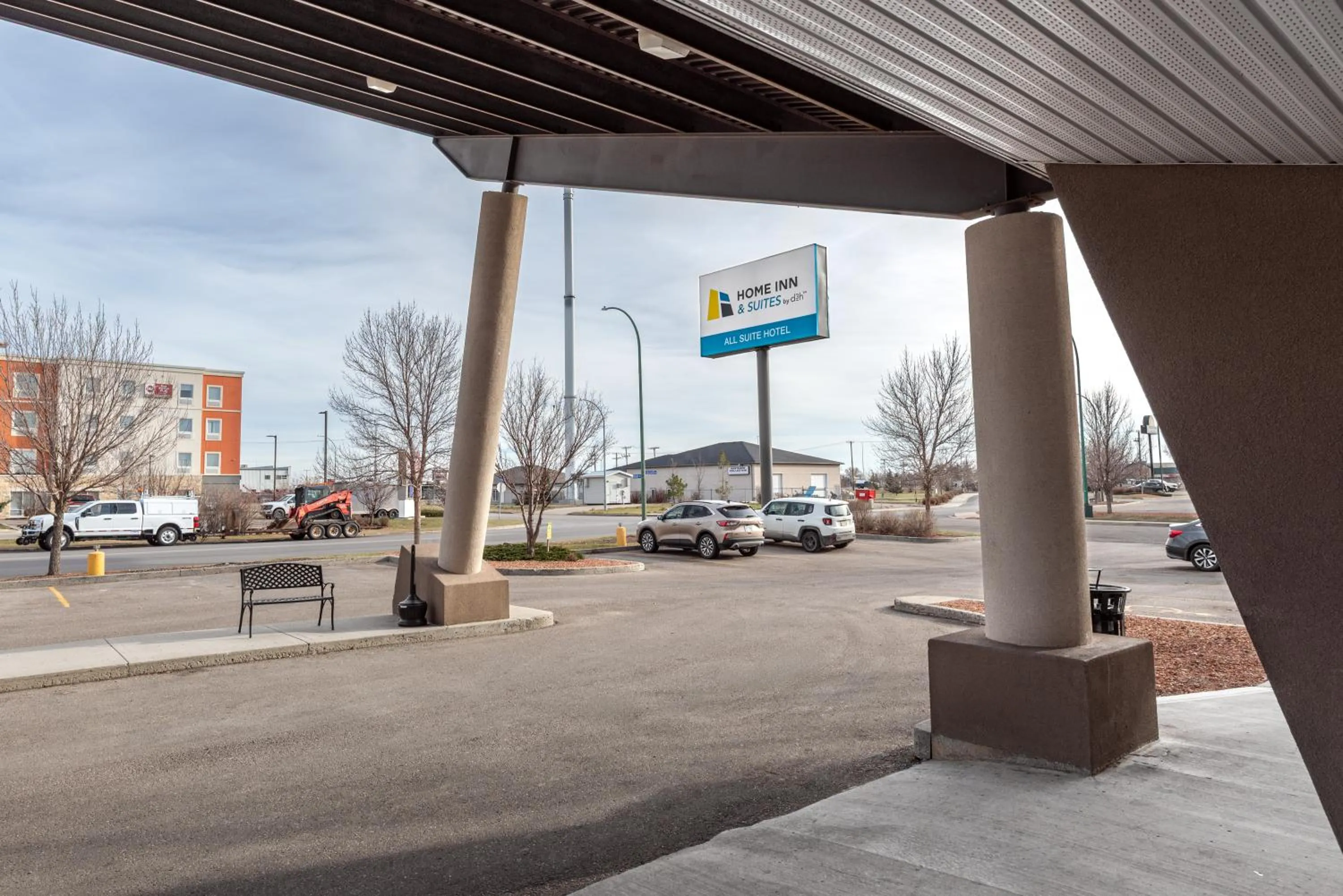 Home Inn & Suites Regina East