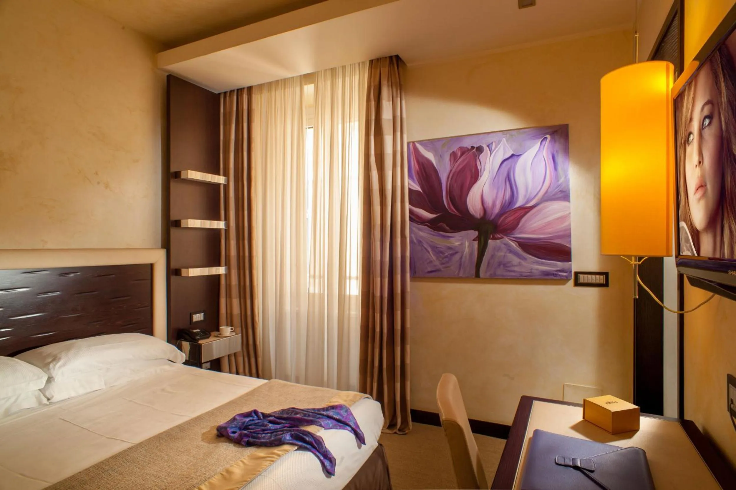 Photo of the whole room in Les Fleurs Luxury House