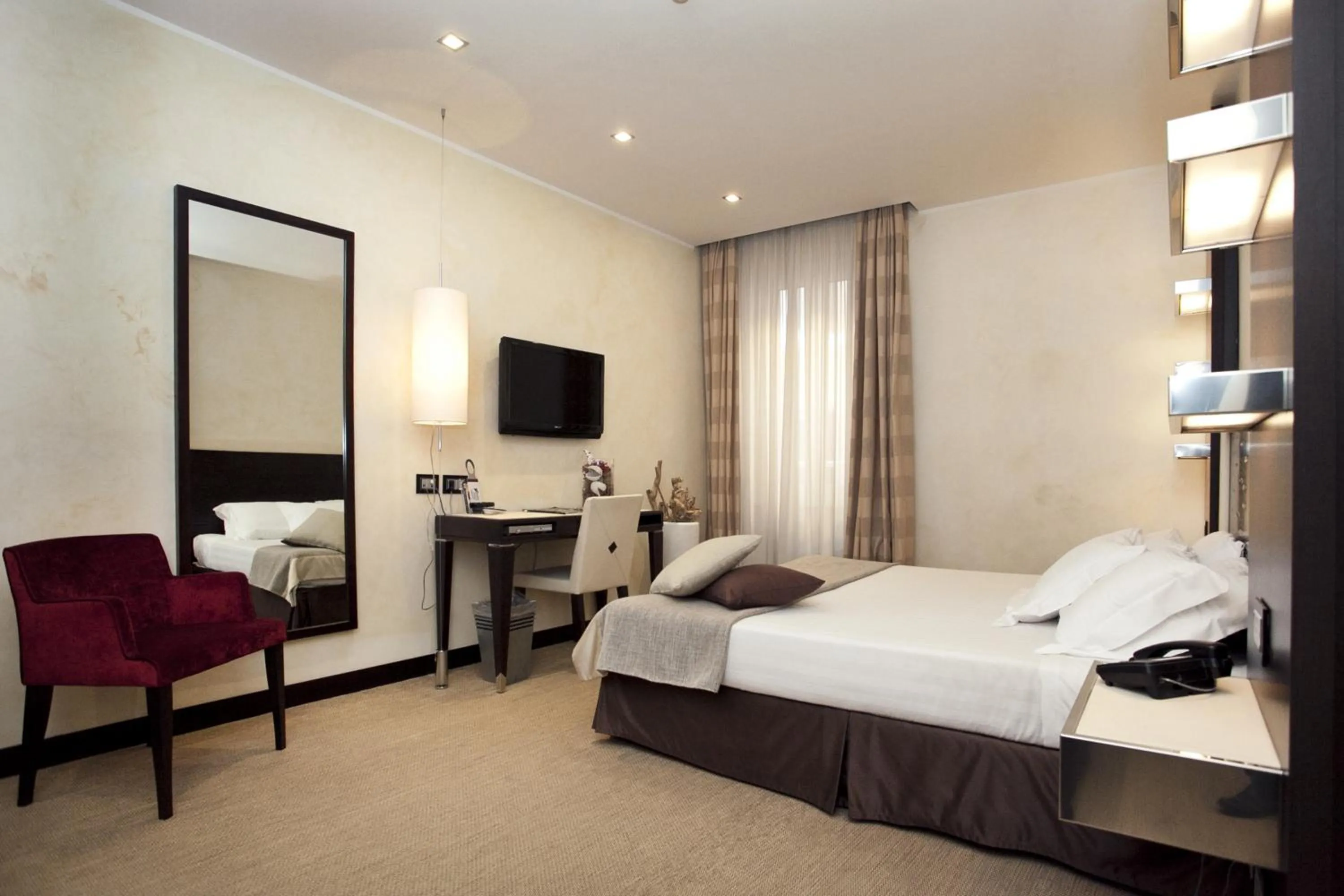 Photo of the whole room in Les Fleurs Luxury House