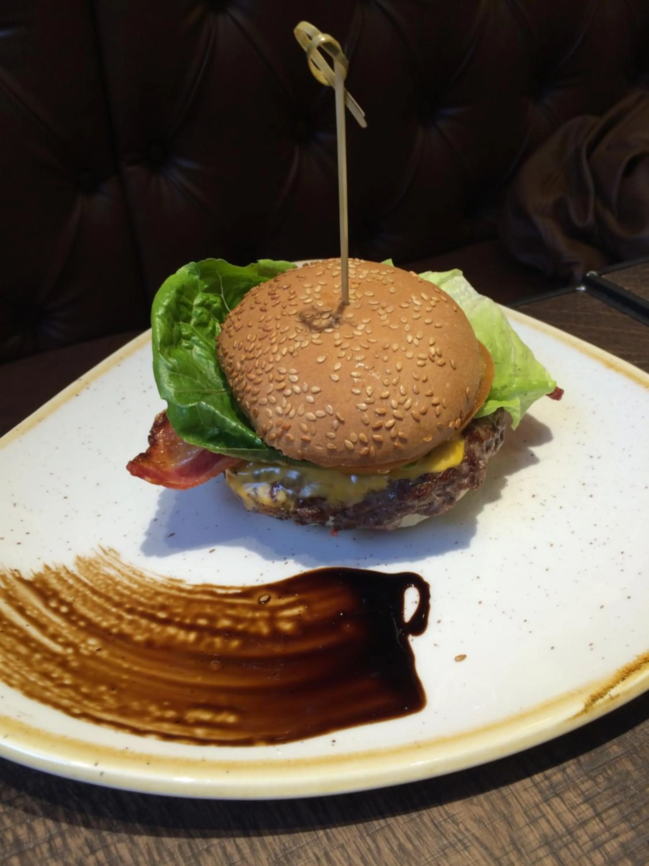 Food and drinks in Les Fleurs Luxury House