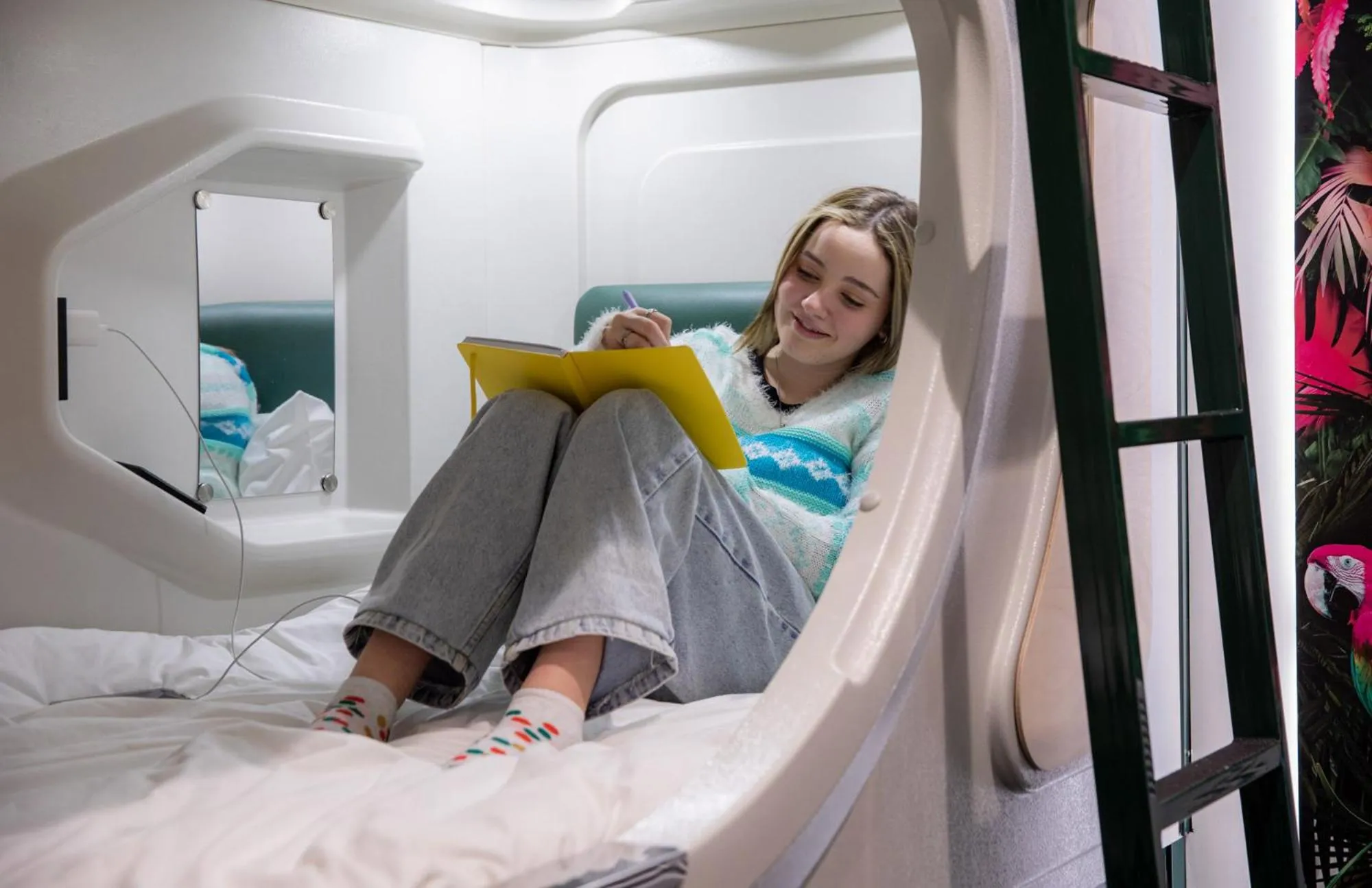 People, Bed in LyLo Queenstown