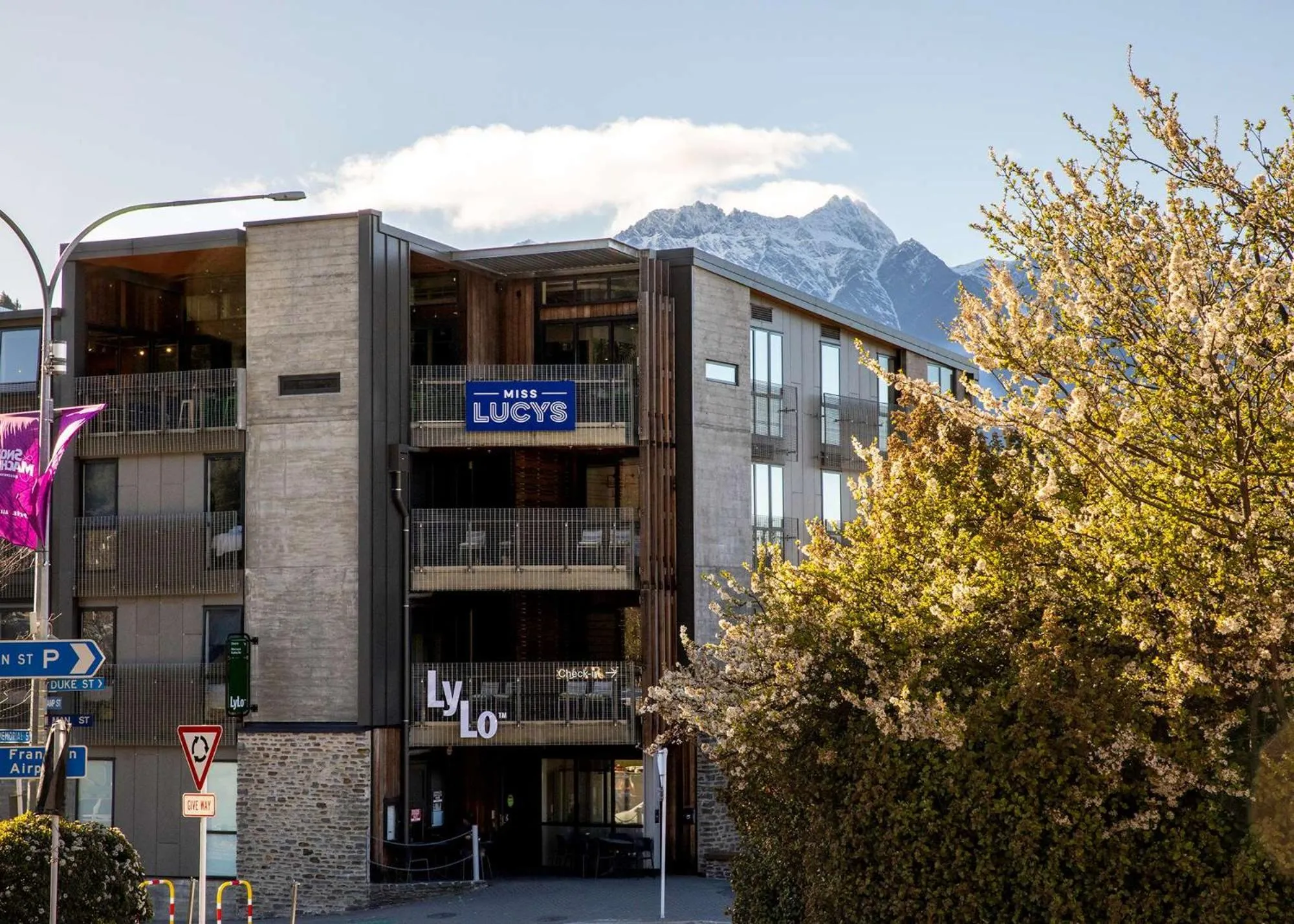 Property building in LyLo Queenstown