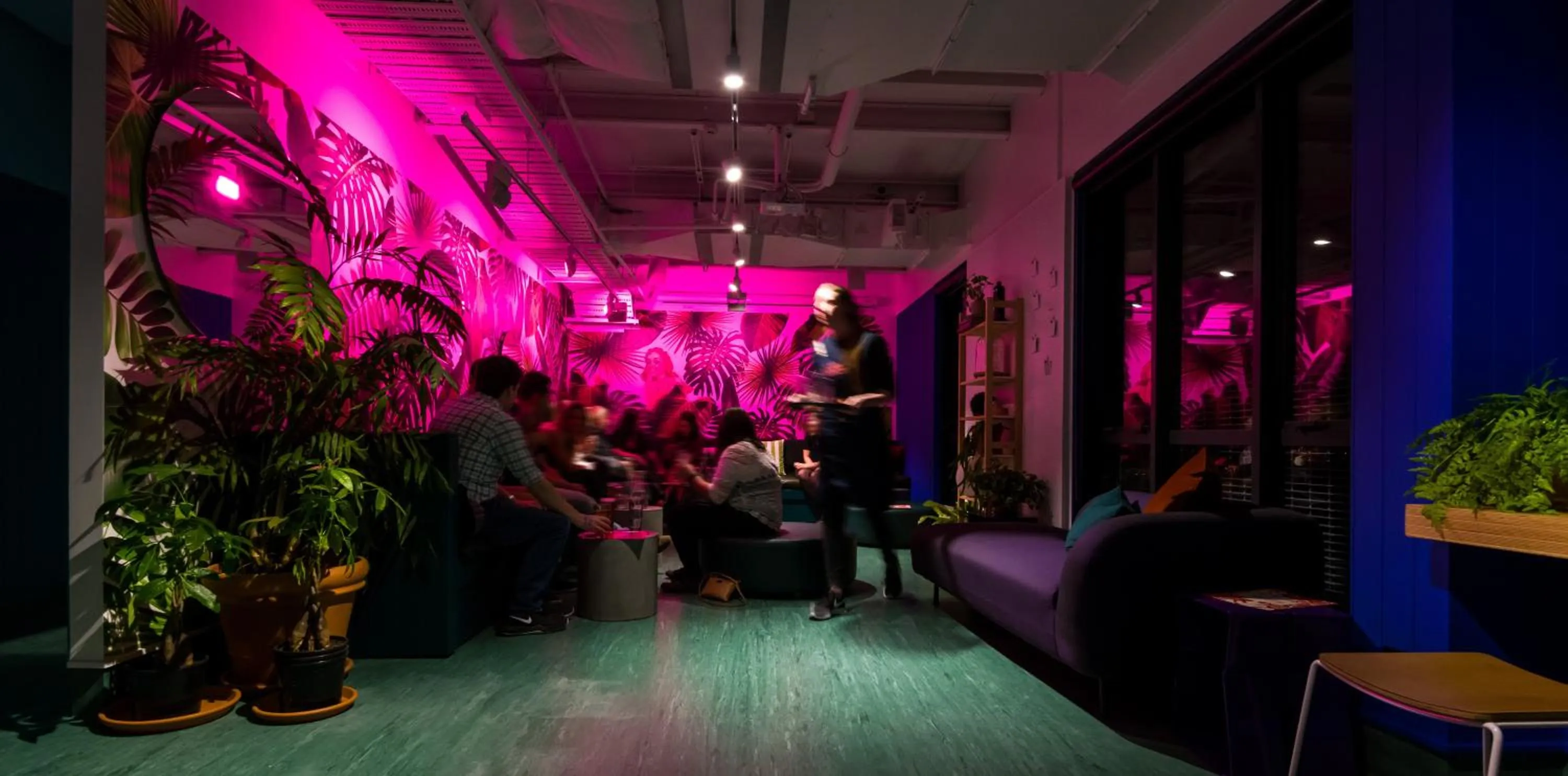 Lounge or bar, Lobby/Reception in Jucy Snooze Queenstown