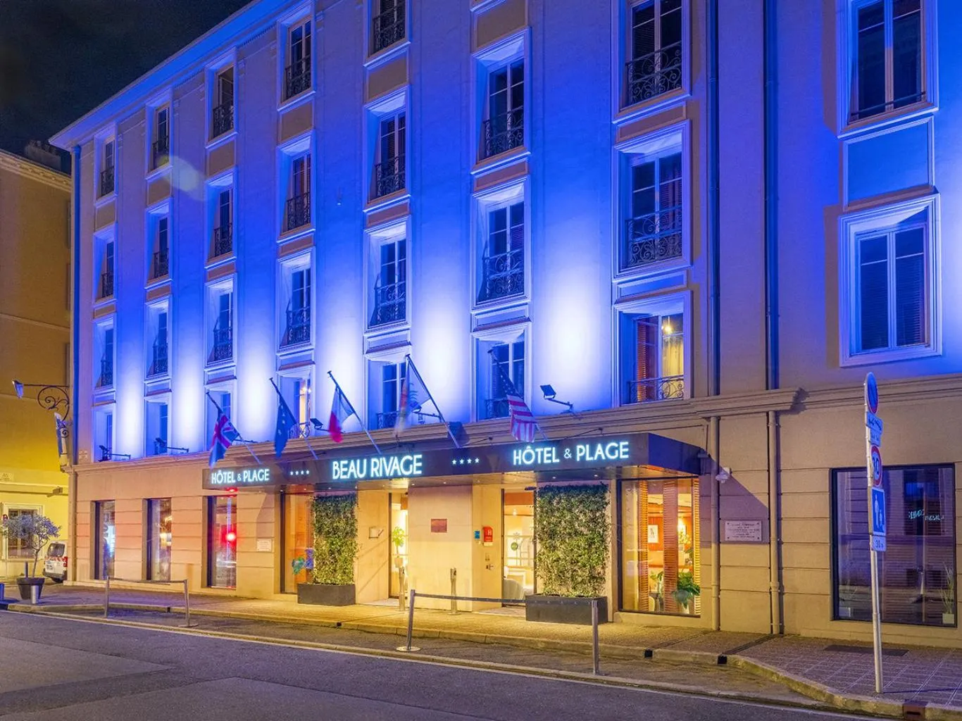 Property building in Hotel Beau Rivage