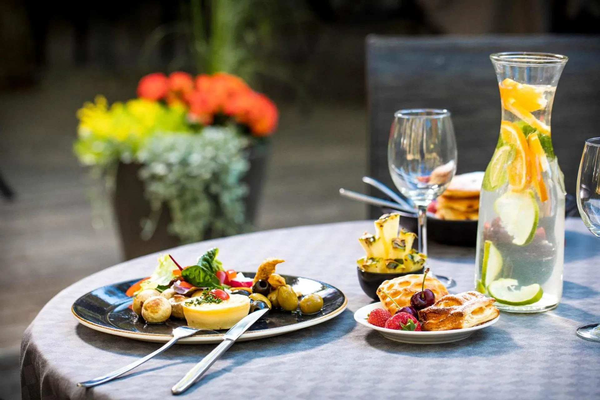 Restaurant/places to eat in Žuvėdra