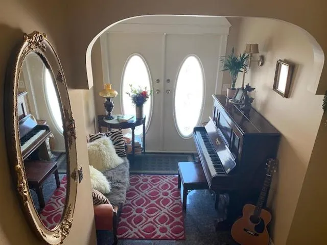 Bed in Ocean Breeze Executive Bed and Breakfast