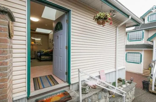 Ocean Breeze Executive Bed and Breakfast