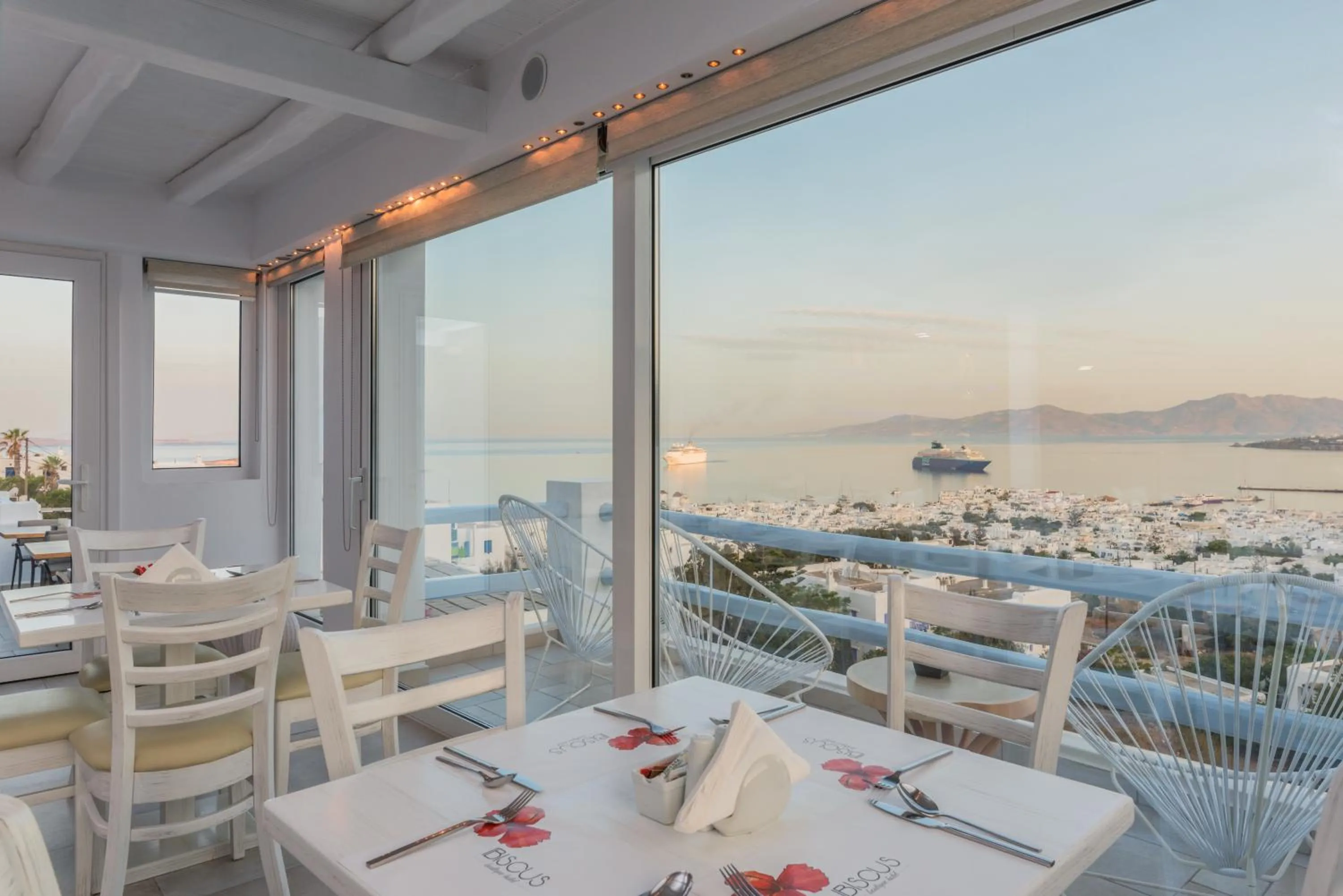 Restaurant/places to eat in Ibiscus Boutique