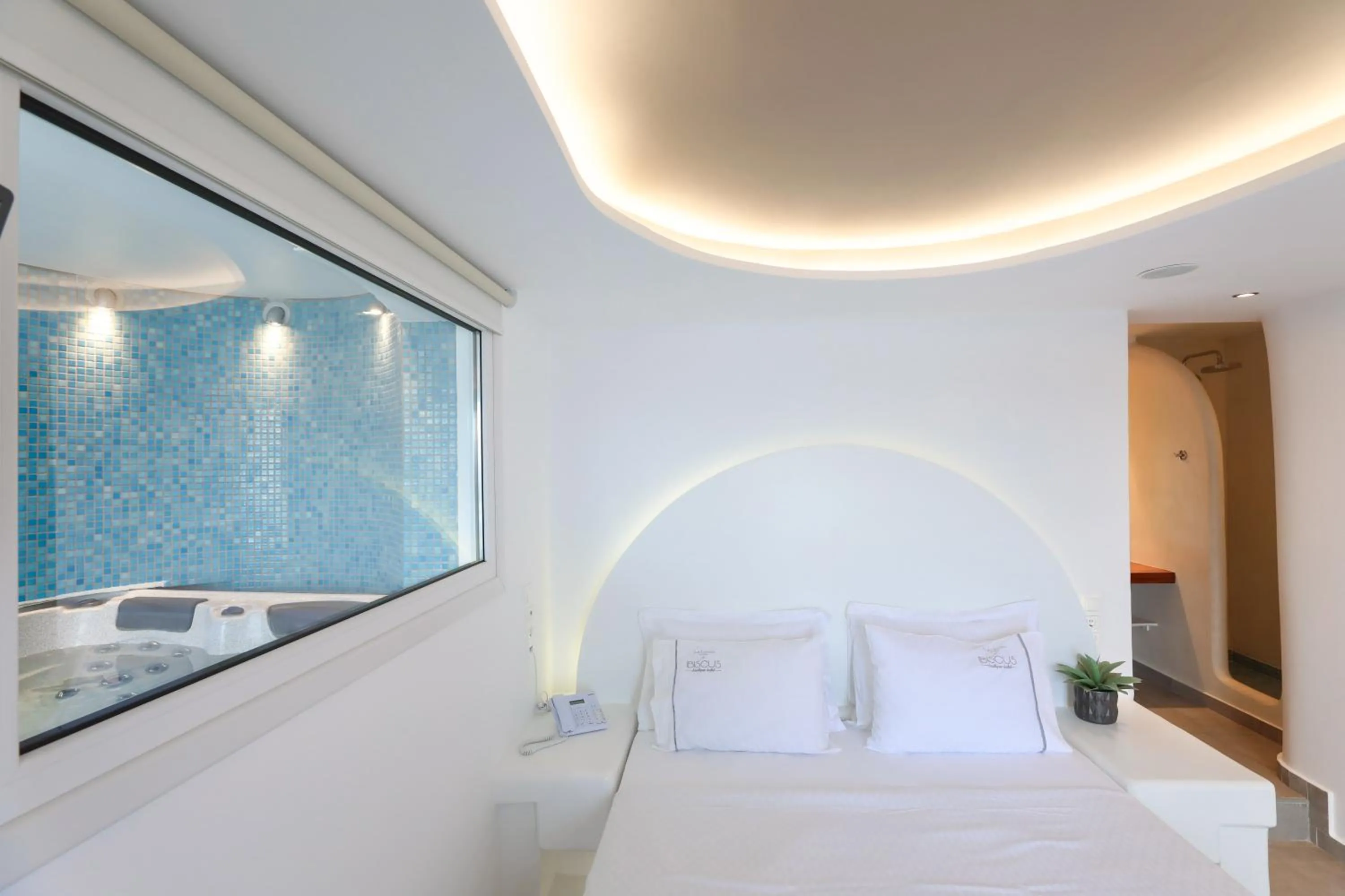 Bed in Ibiscus Boutique