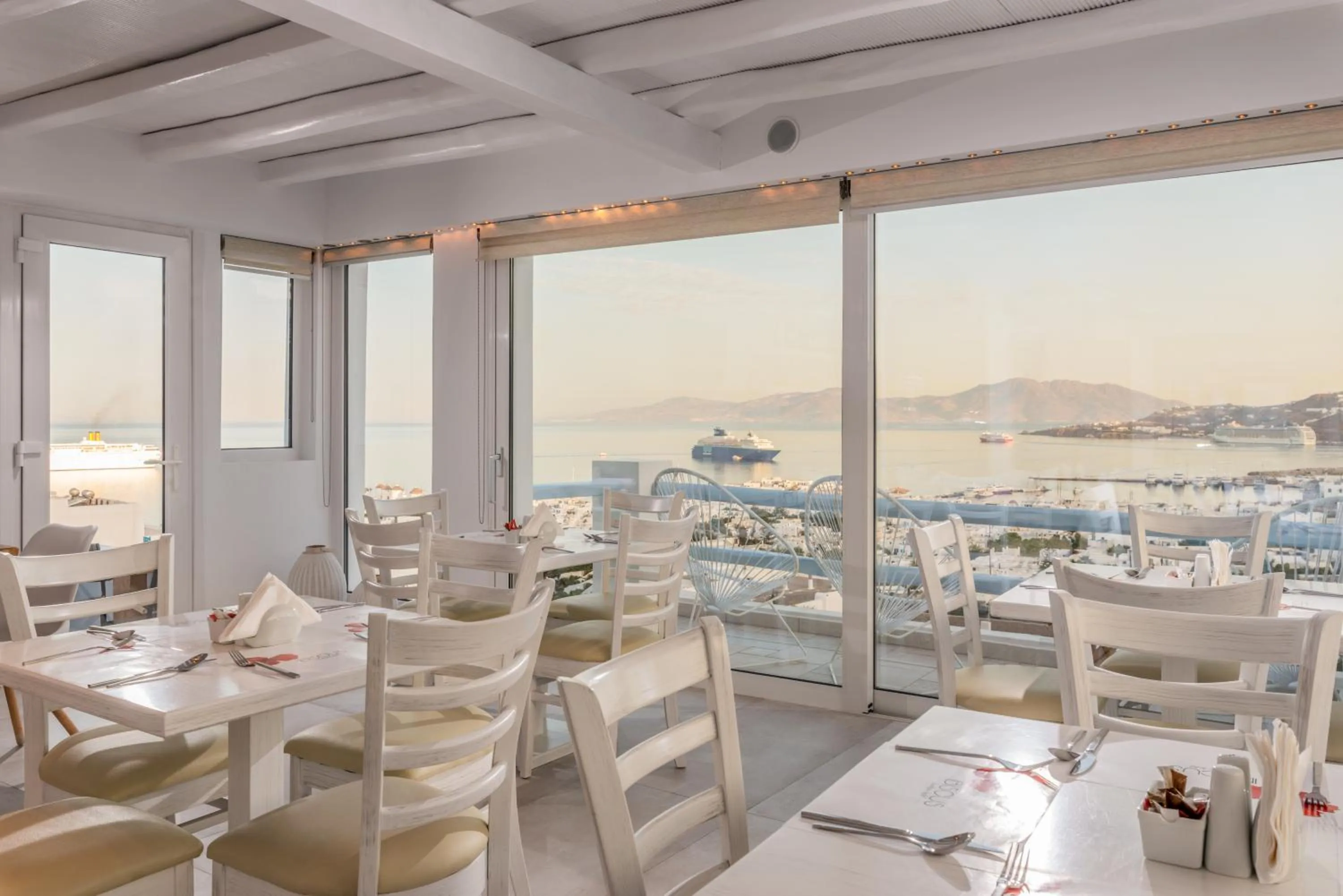 Restaurant/places to eat in Ibiscus Boutique