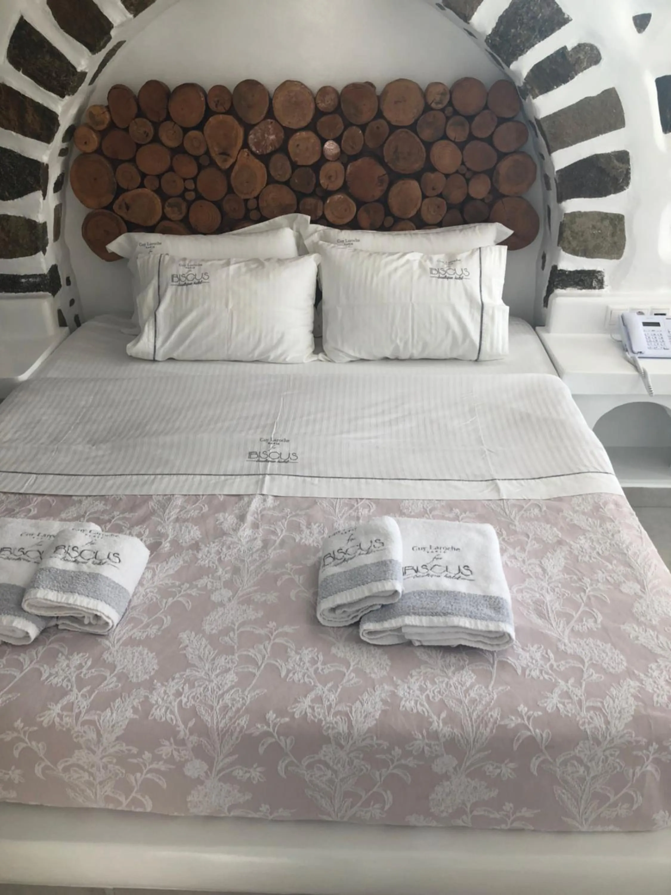 Bedroom, Bed in Ibiscus Boutique