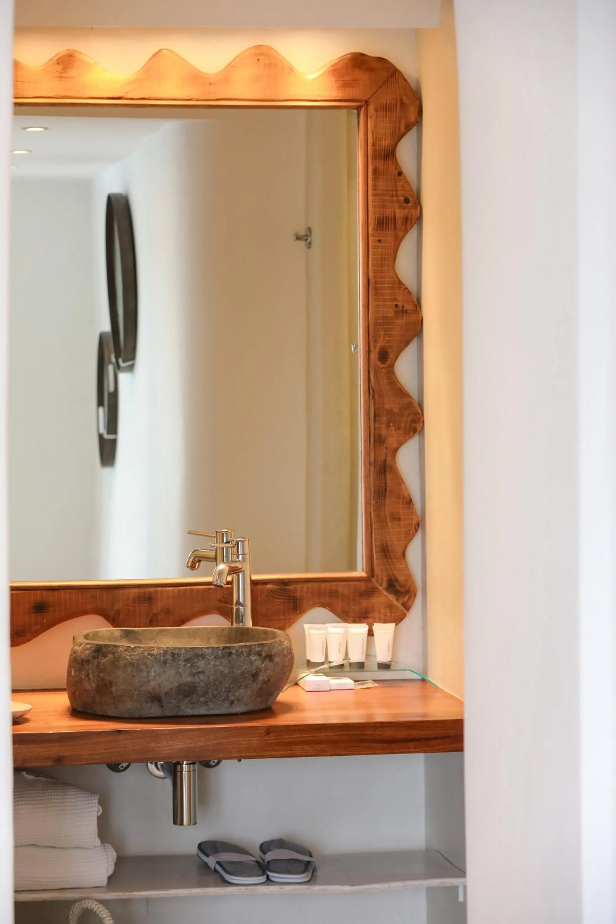 Bathroom in Ibiscus Boutique