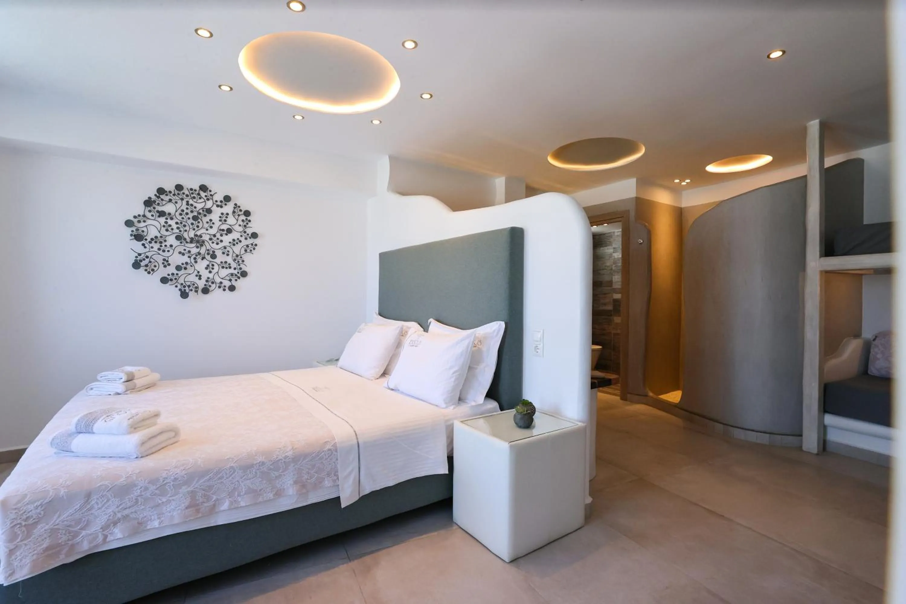 Bed in Ibiscus Boutique