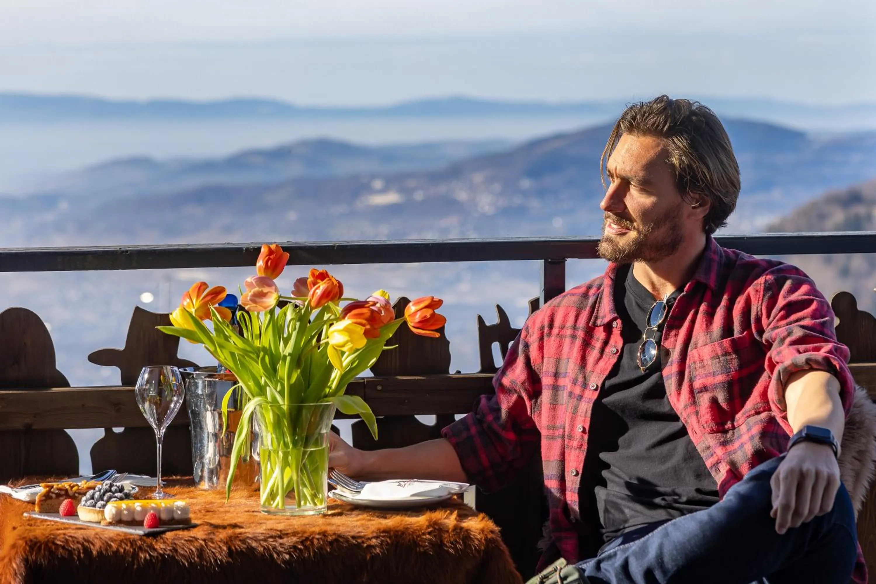 Guests in Le Coucou Hotel Restaurant & Lounge-Bar