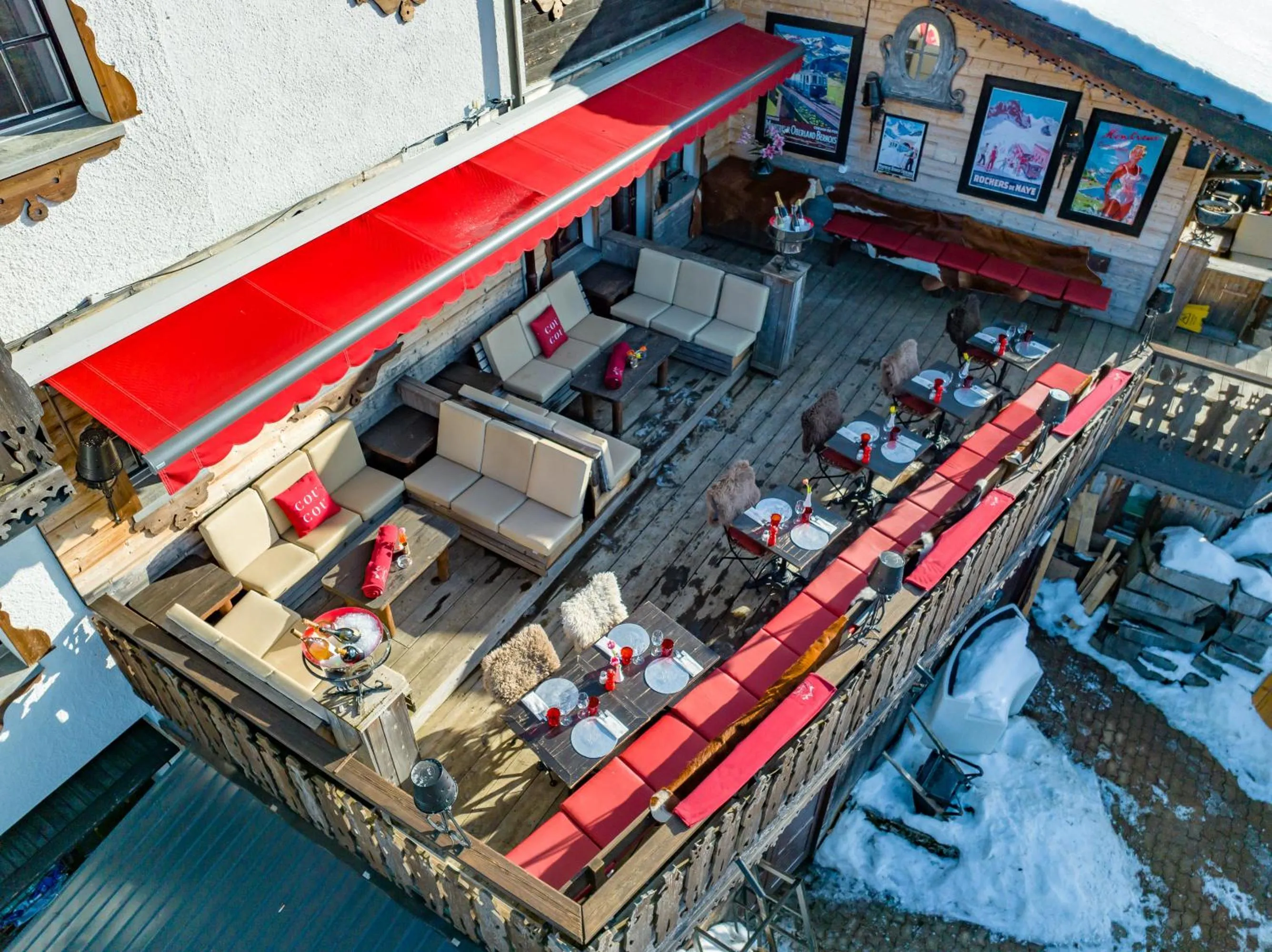 Patio in Le Coucou Hotel Restaurant & Lounge-Bar
