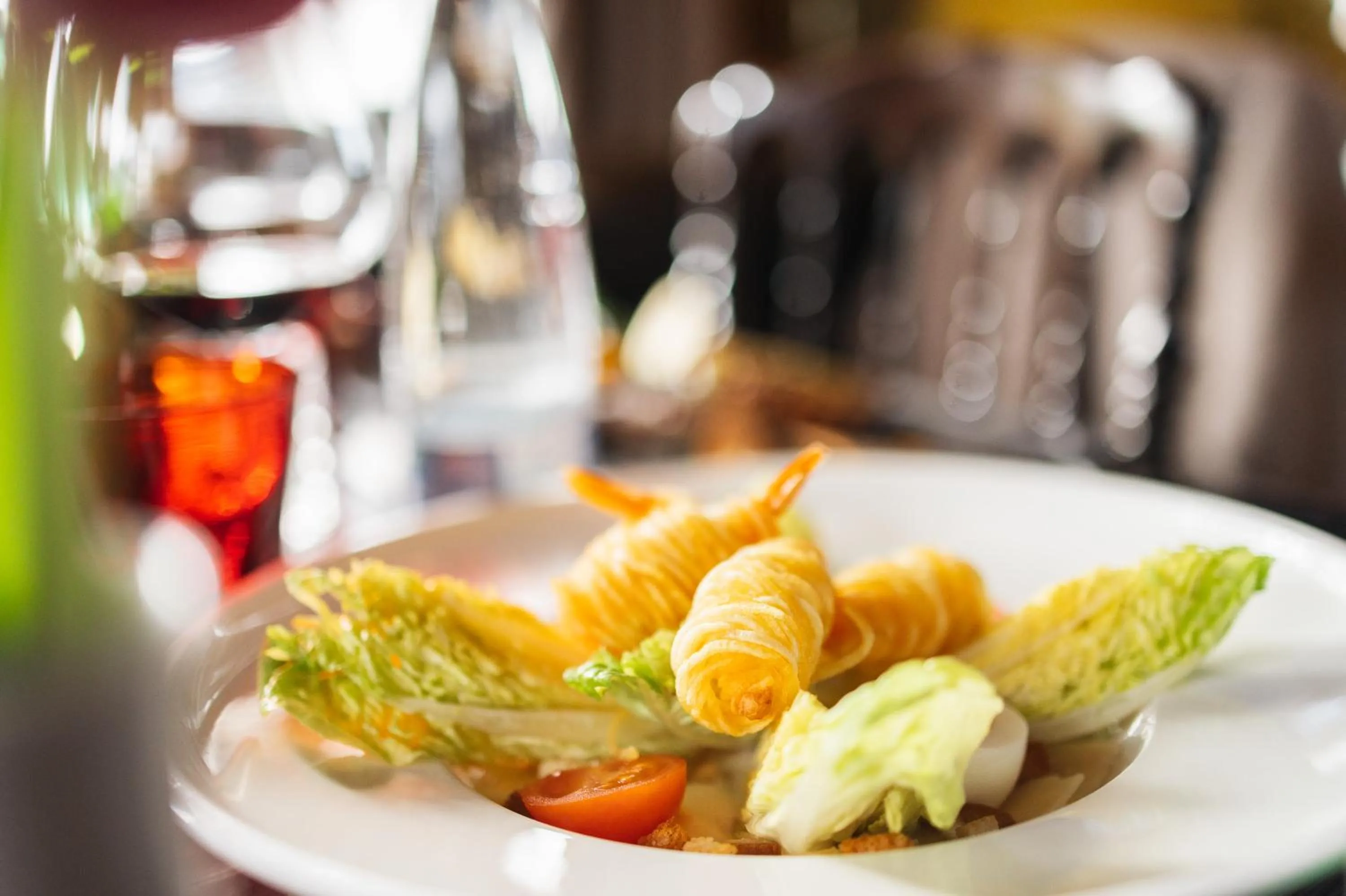 Food and drinks in Le Coucou Hotel Restaurant & Lounge-Bar