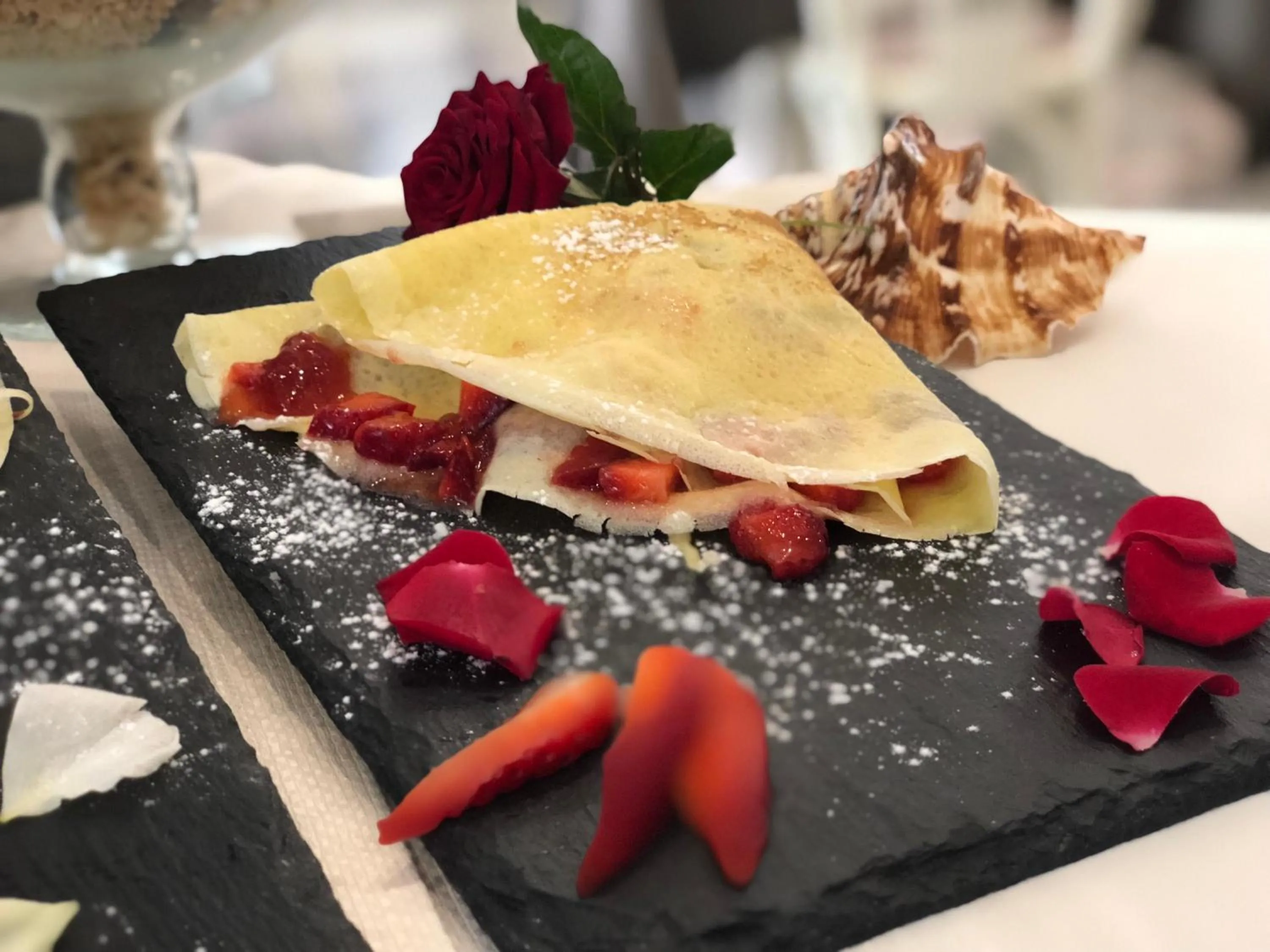 Buffet breakfast in Hotel La Conchiglia