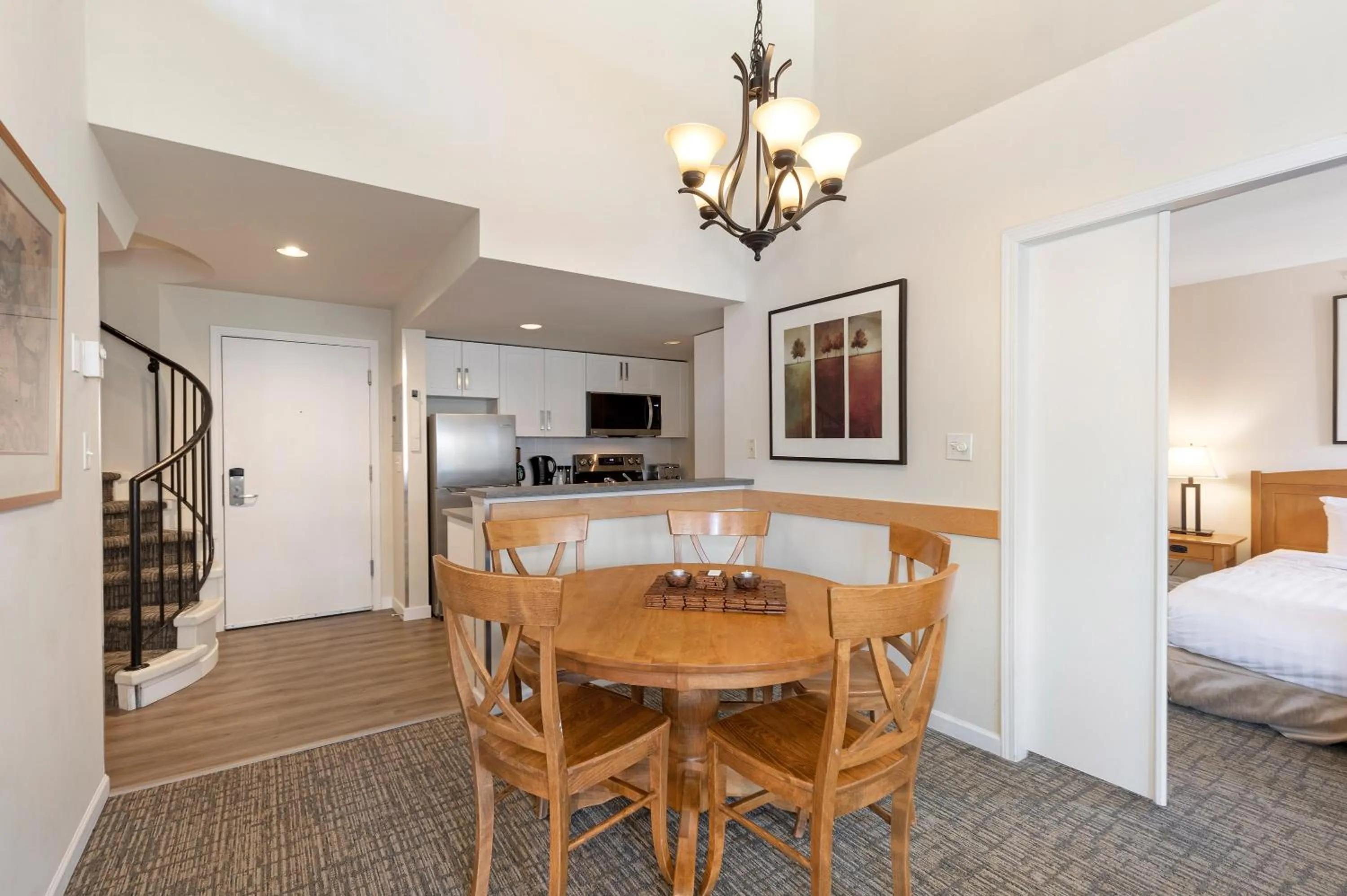 Dining area, Bed in Tyndall Stone Lodge by Whiski Jack
