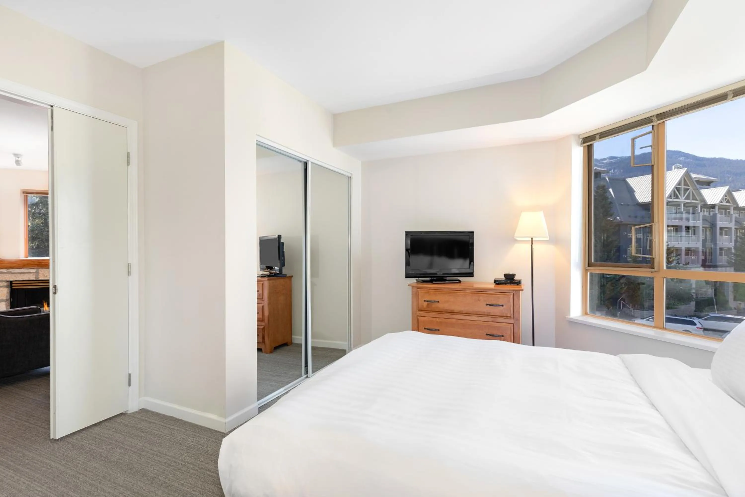 Bed in Tyndall Stone Lodge by Whiski Jack