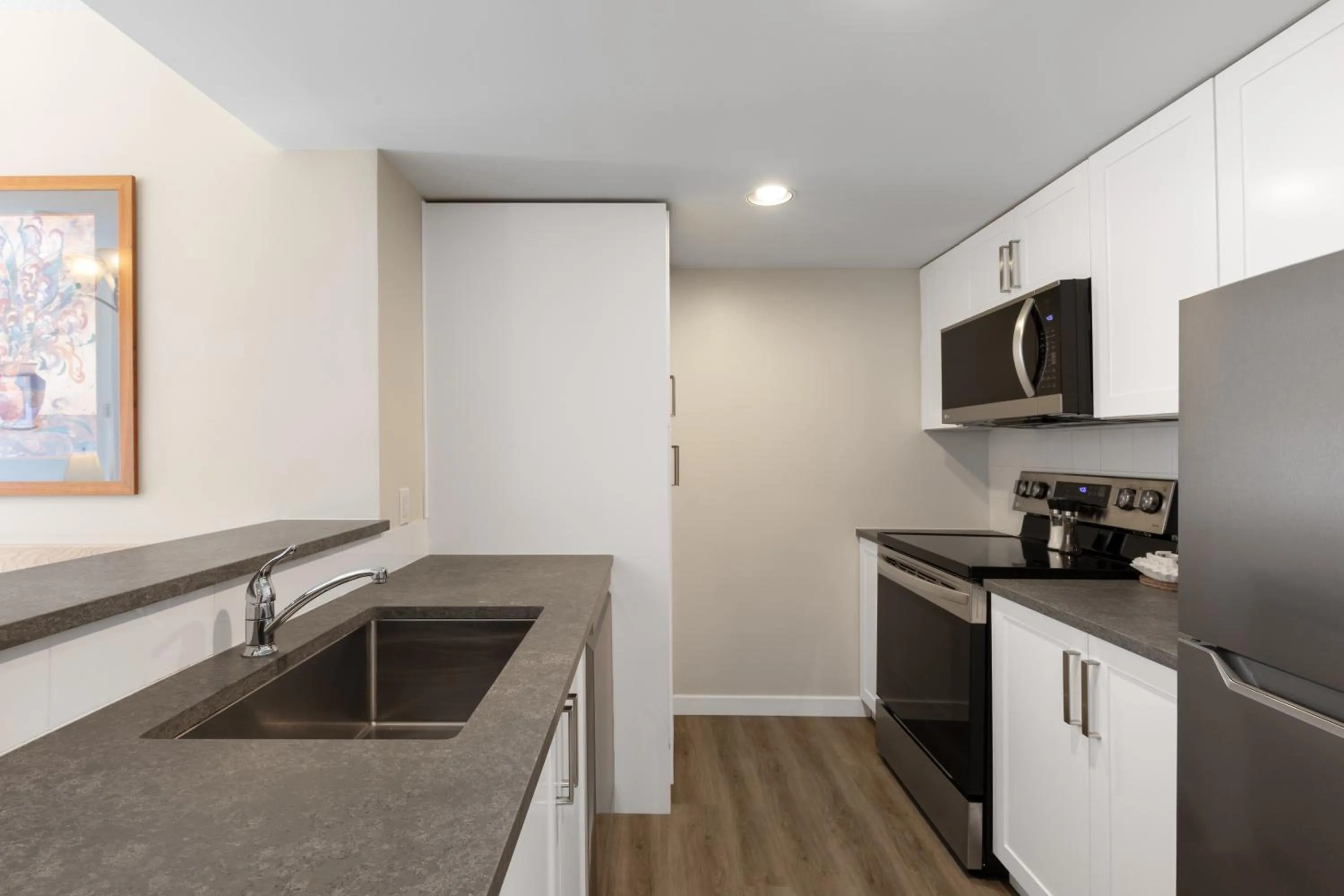 Kitchen or kitchenette in Tyndall Stone Lodge by Whiski Jack