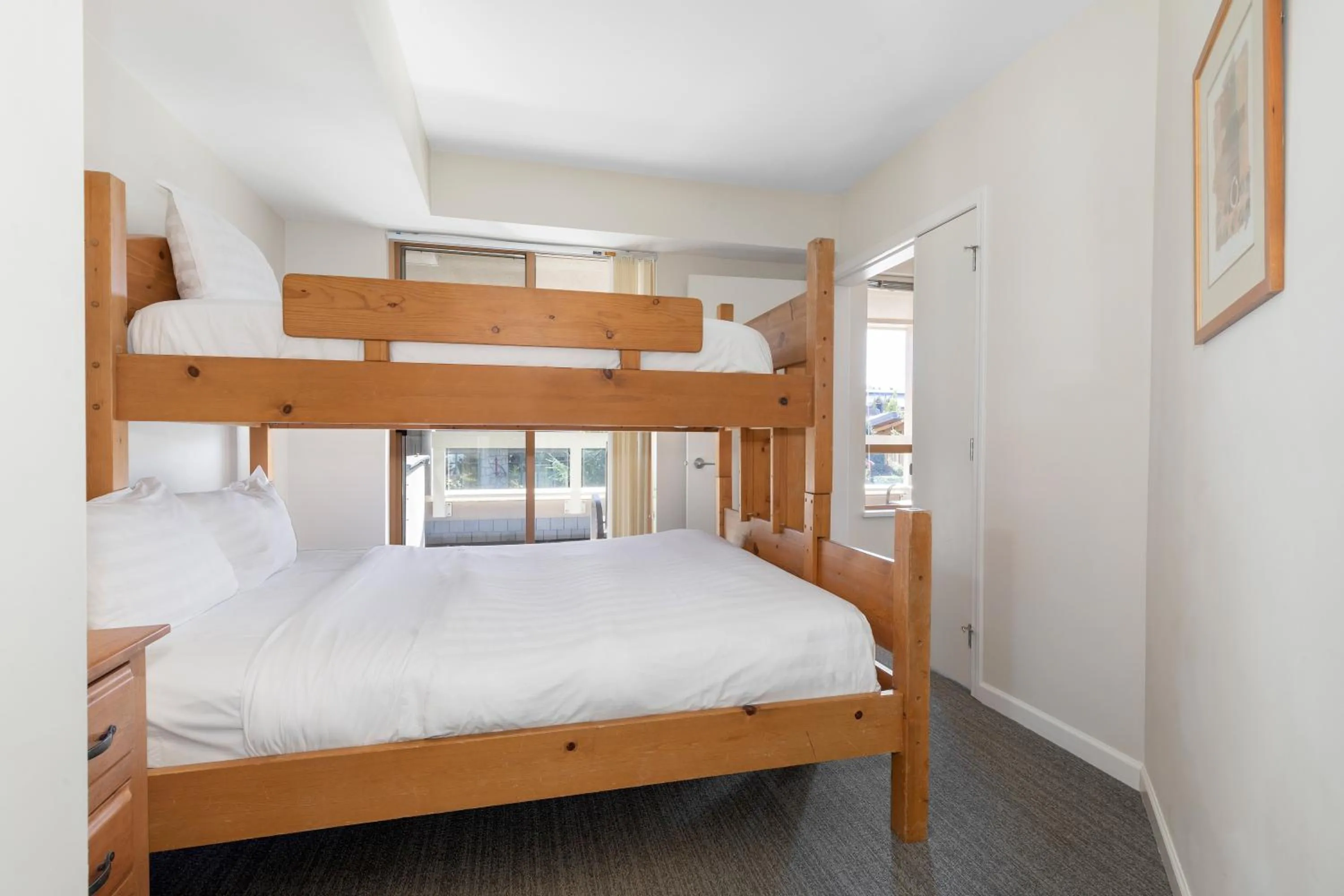 Bed in Tyndall Stone Lodge by Whiski Jack