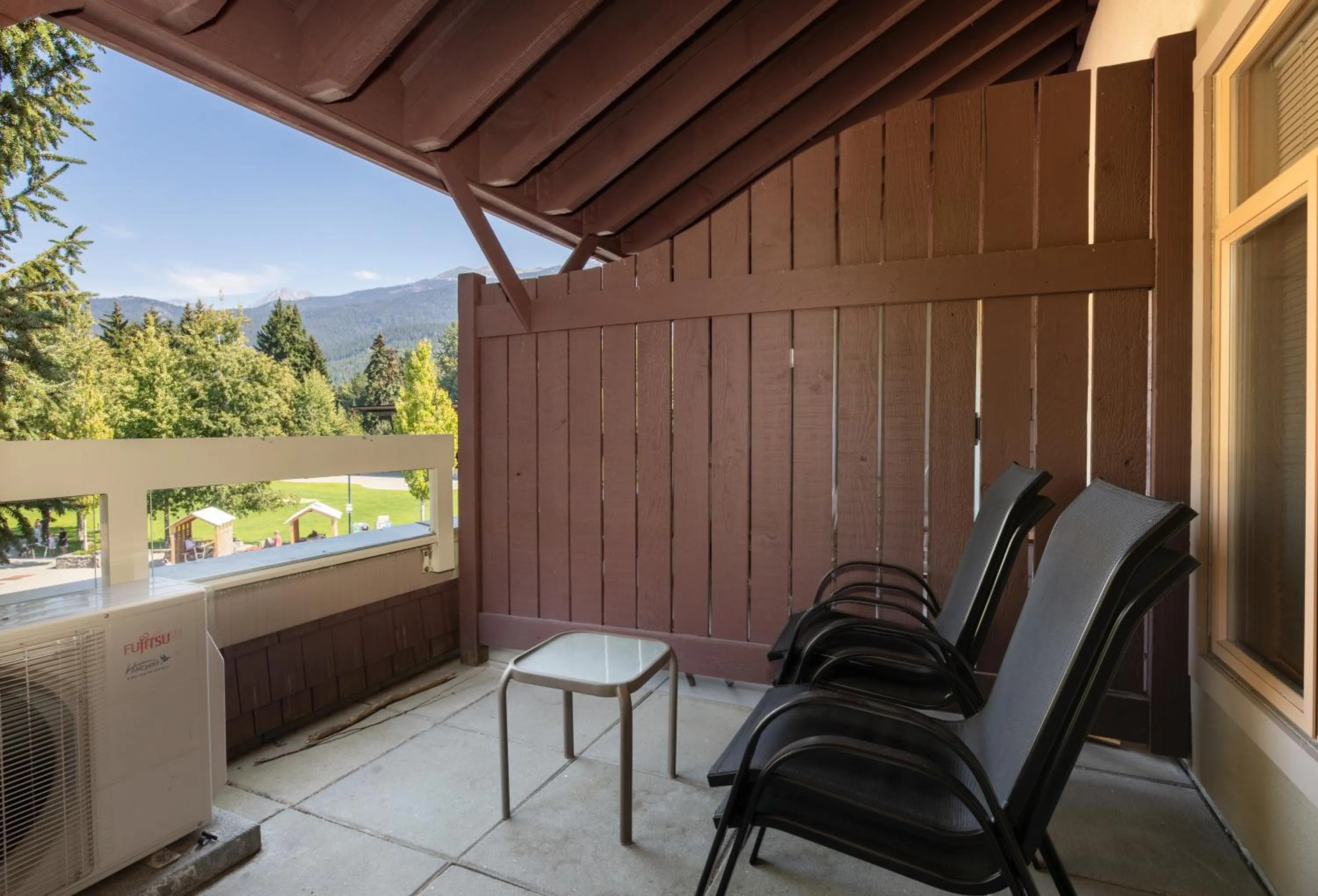 Patio in Tyndall Stone Lodge by Whiski Jack