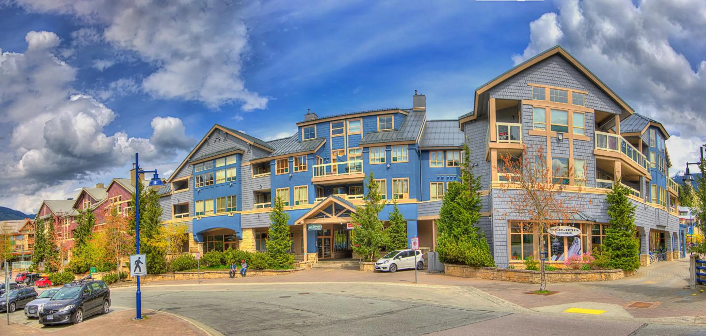 Property building in Tyndall Stone Lodge by Whiski Jack