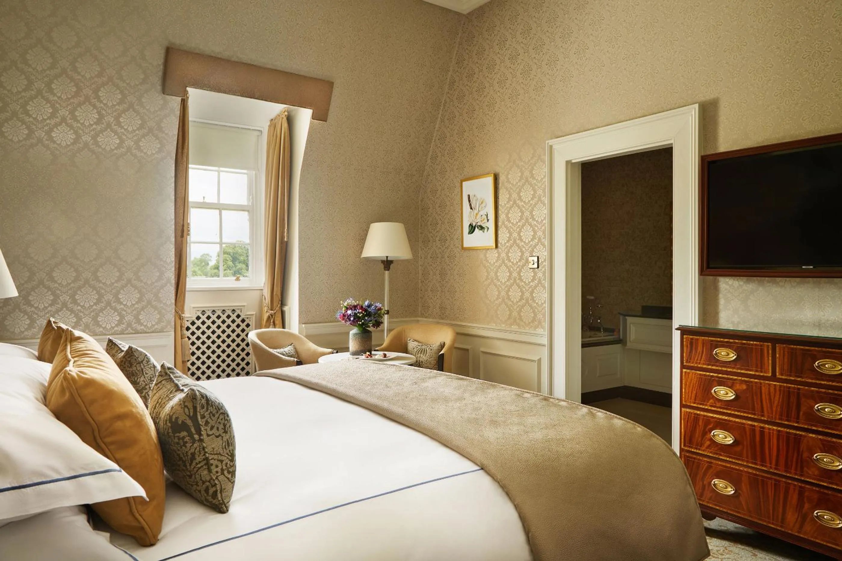 Bedroom, Bed in The K Club