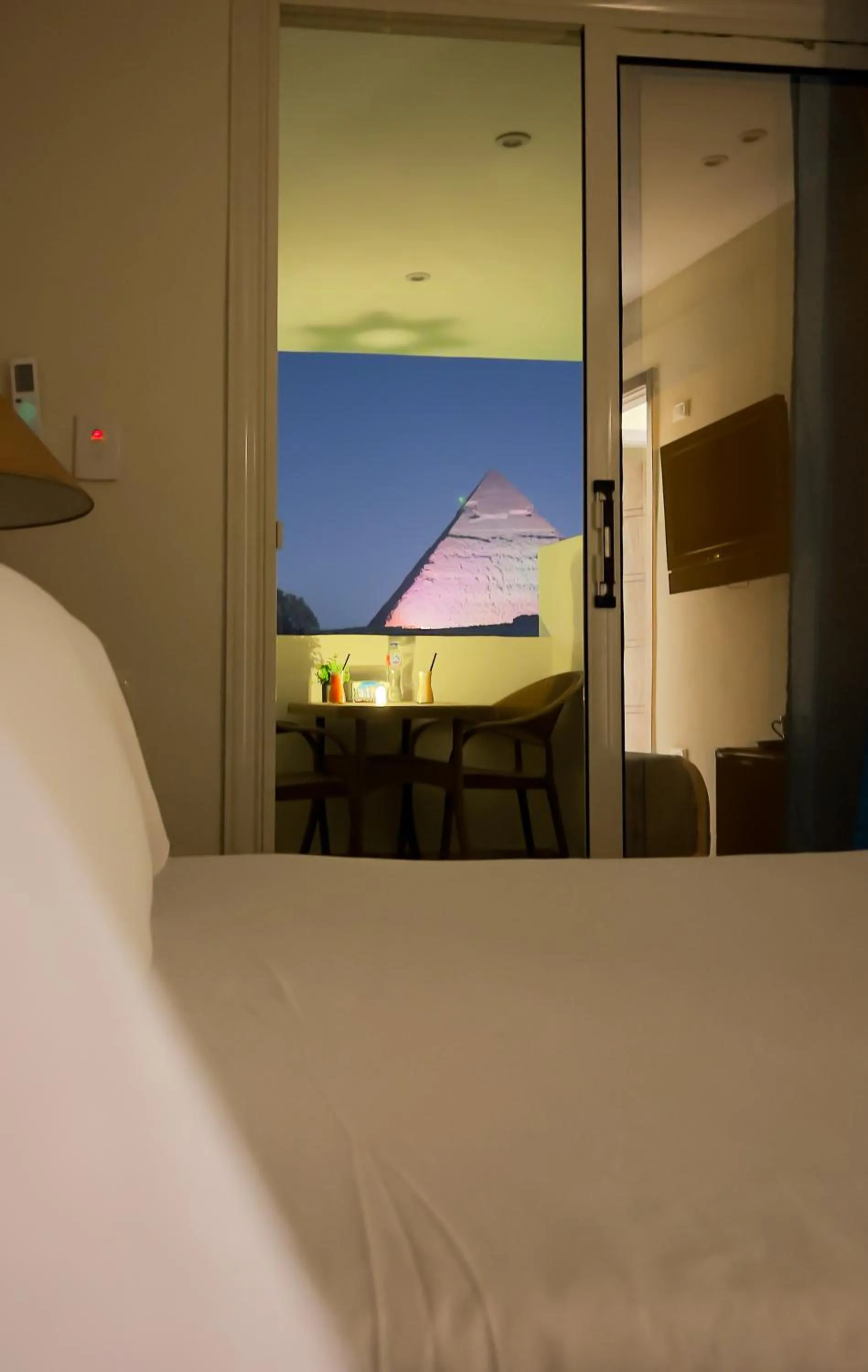 Bed in Giza Pyramids Inn