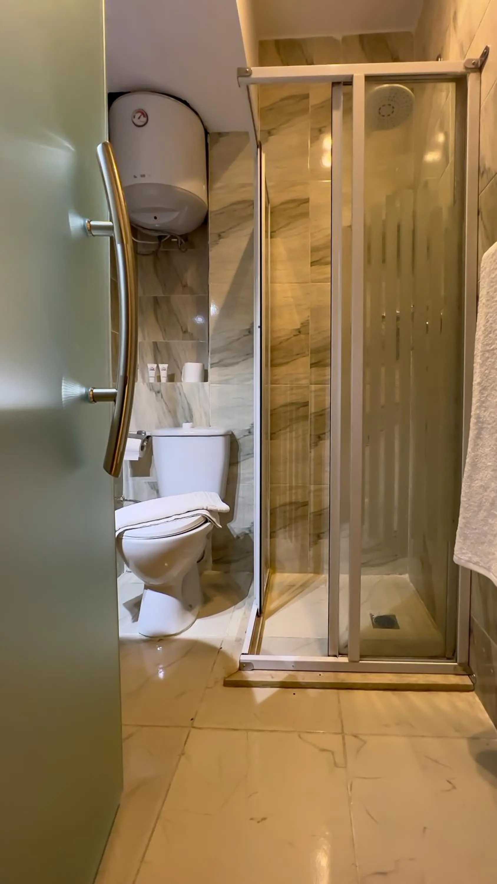 Single Room with Private Bathroom in Giza Pyramids Inn