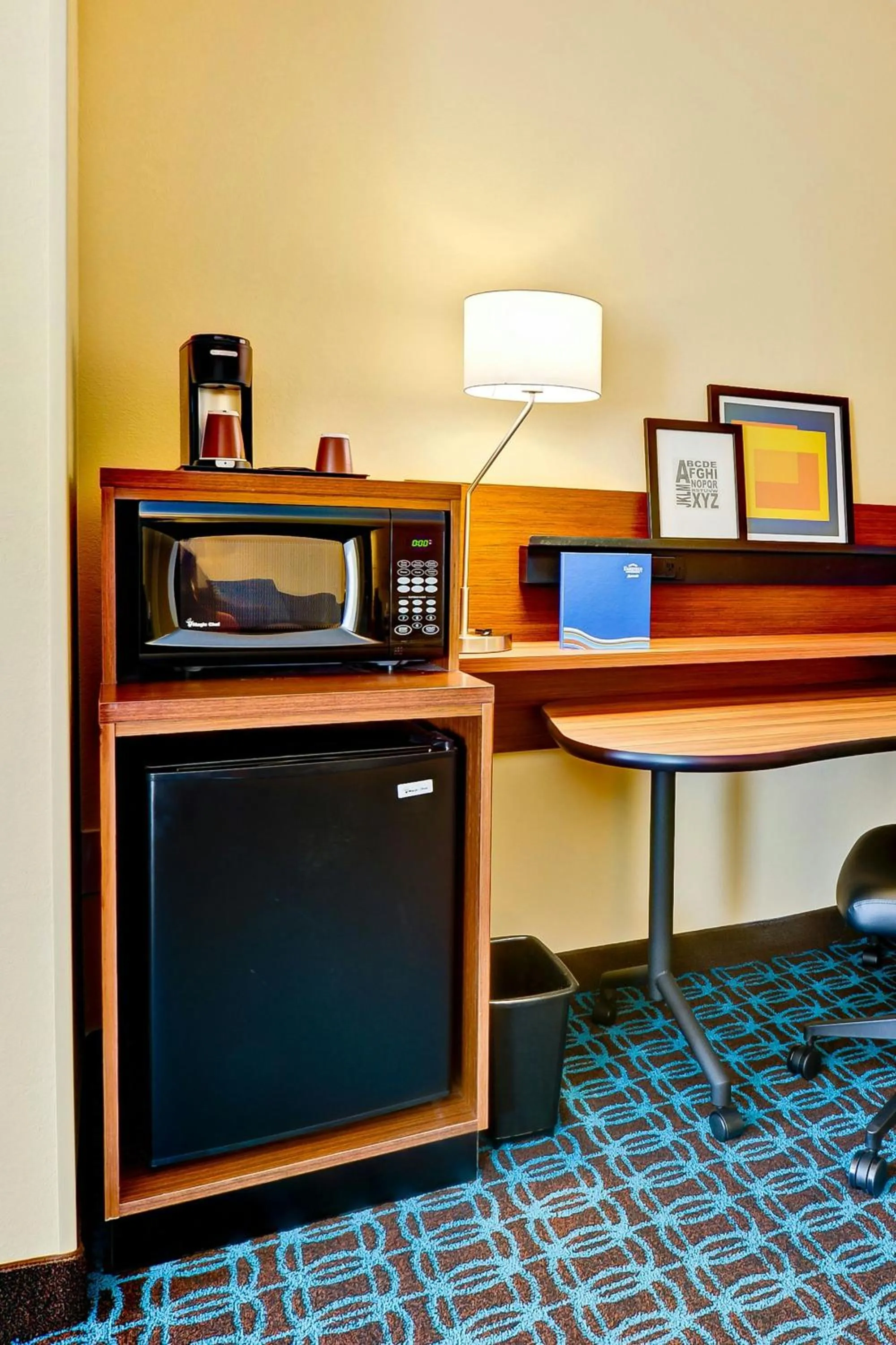 Bedroom in Fairfield Inn and Suites by Marriott Durham Southpoint