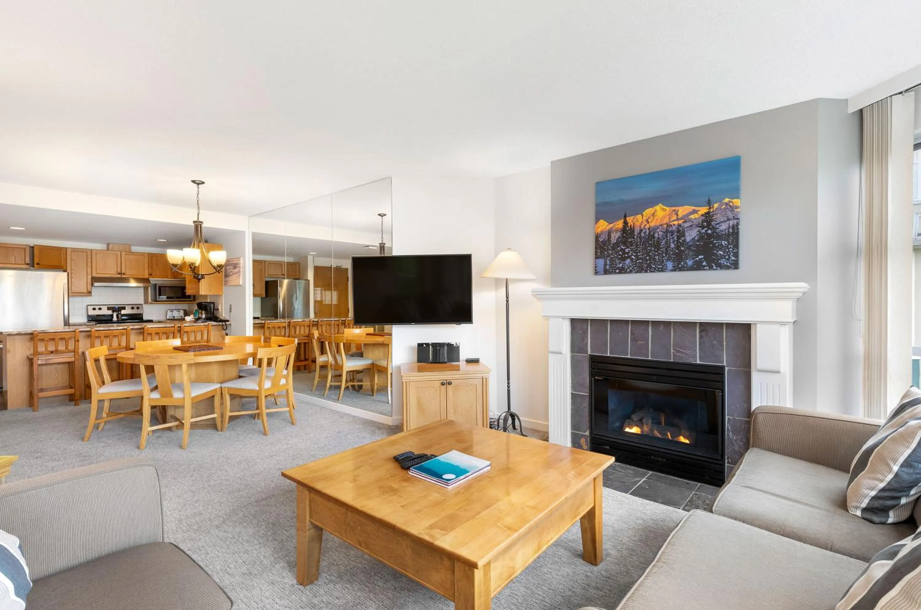 Living room in The Woodrun Lodge by Whiski Jack