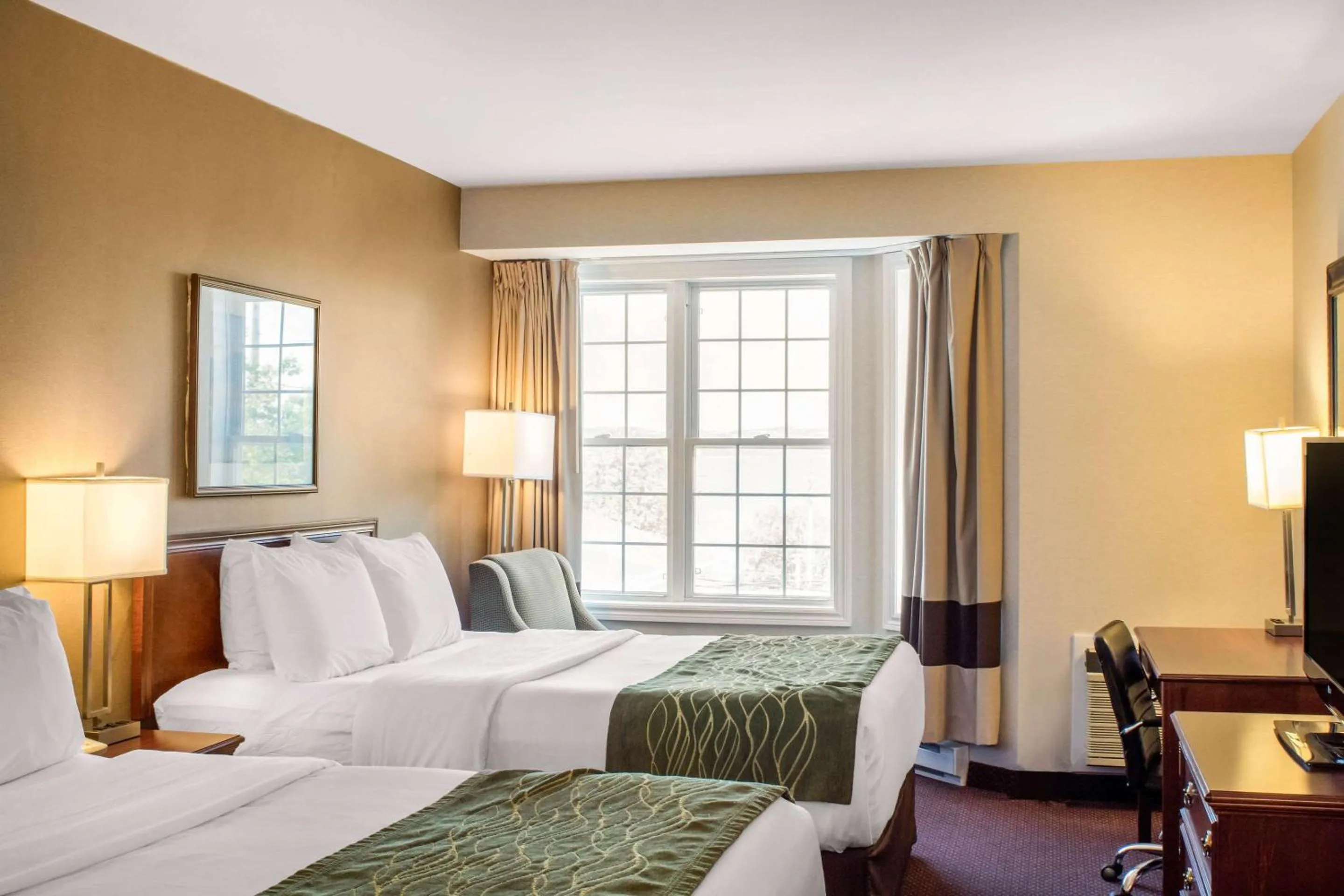 Bedroom, Bed in Comfort Inn