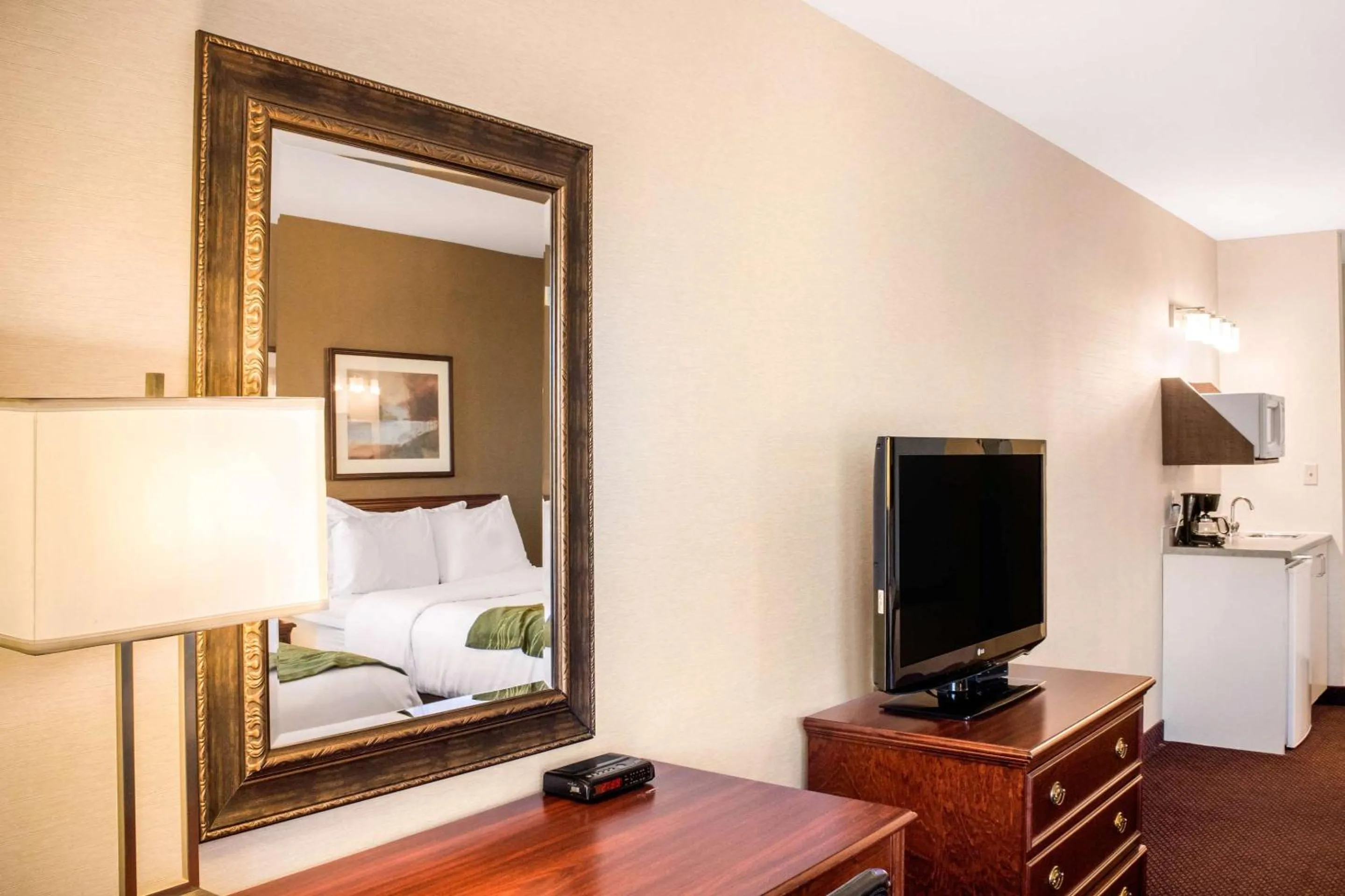 Bedroom, Bed in Comfort Inn