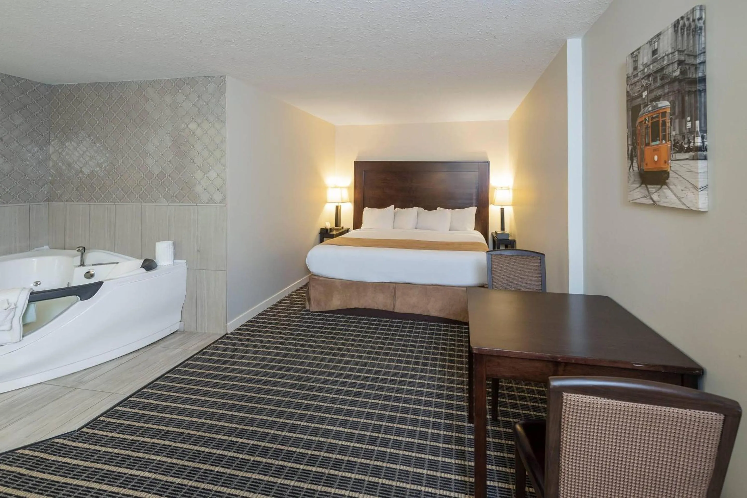 Bedroom, Bed in Clarion Pointe