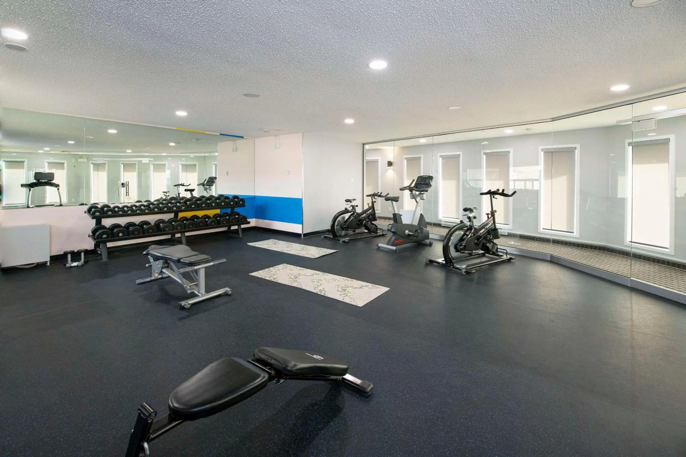 Fitness centre/facilities in Clarion Pointe