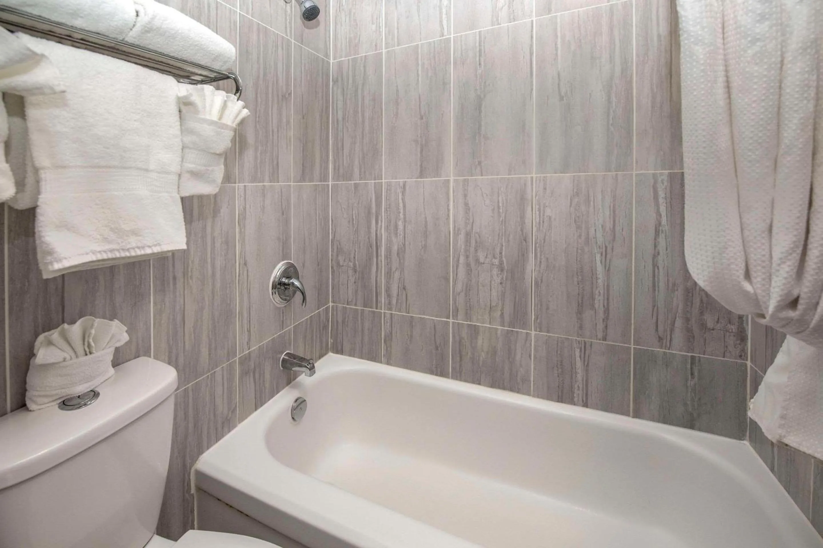 Bedroom in Clarion Pointe