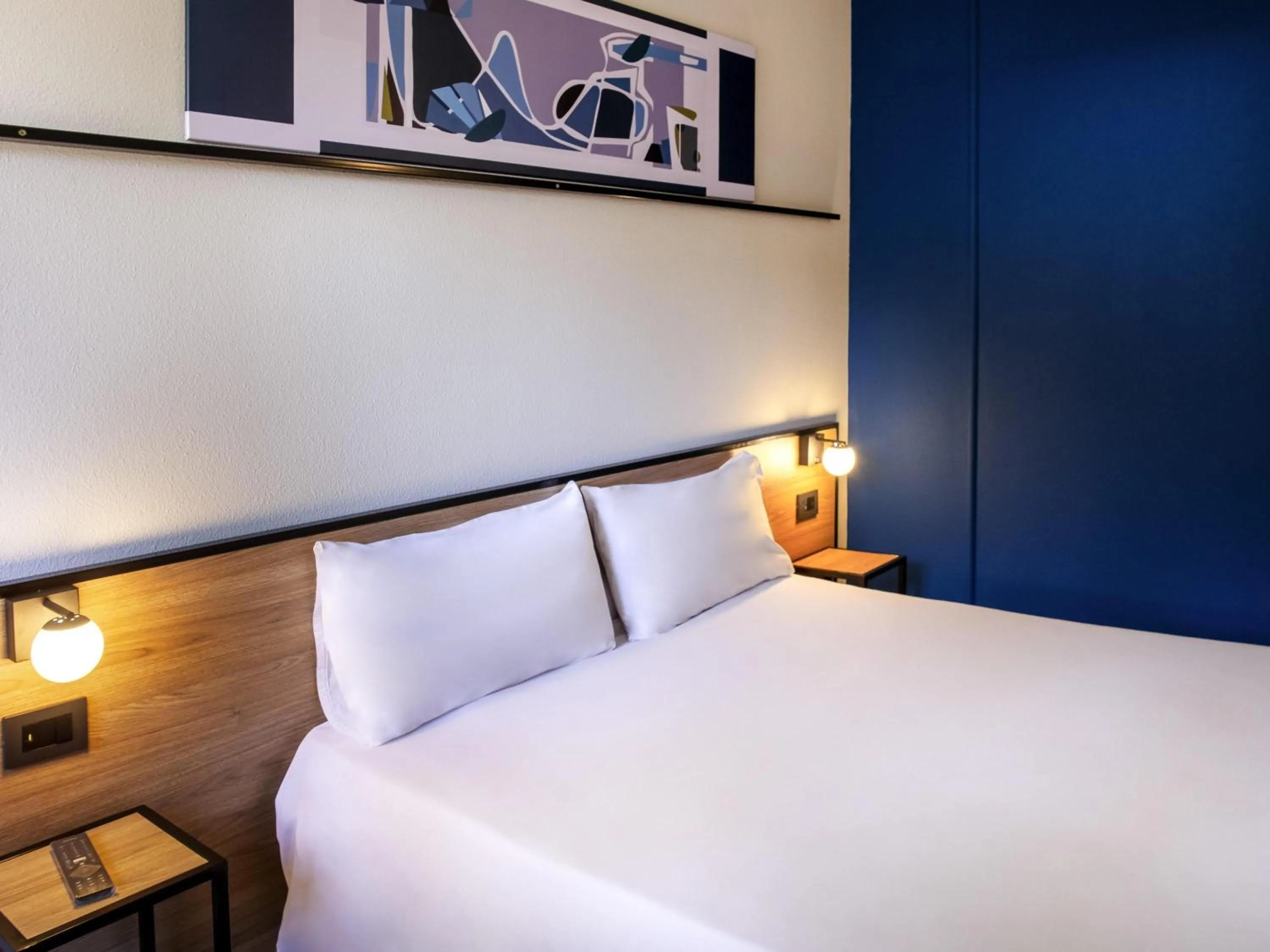 Bedroom, Bed in ibis Mendoza