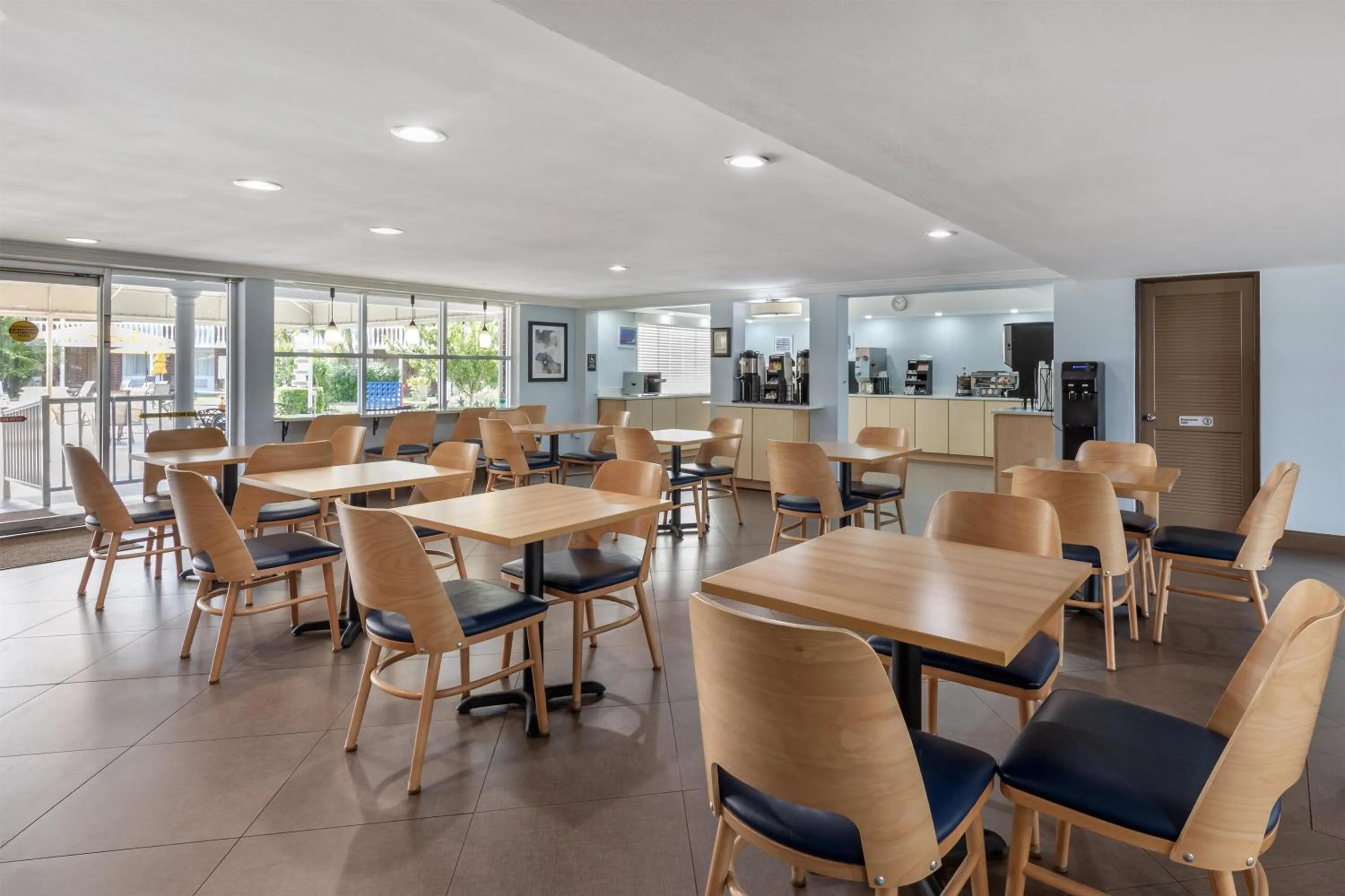 Breakfast in Best Western Palm Beach Lakes